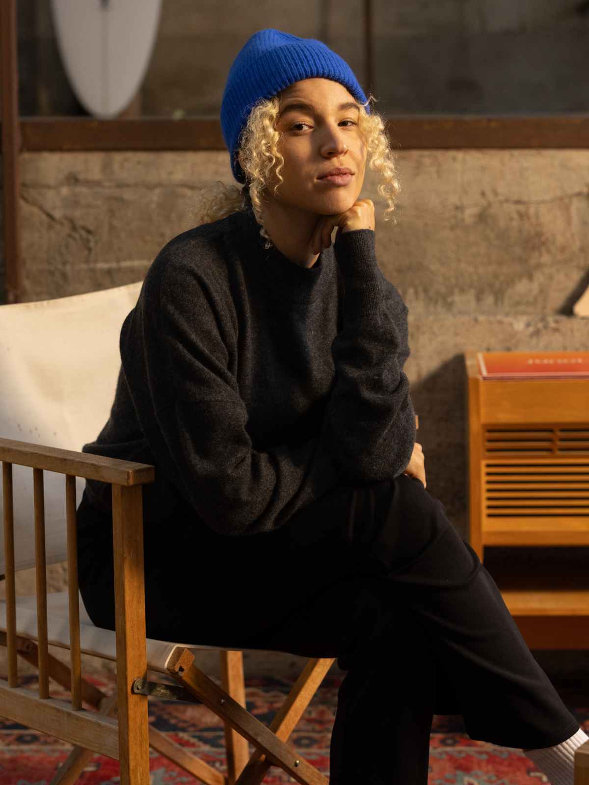 Visitor Clothing Women's Cashmere Sweater Dark Grey