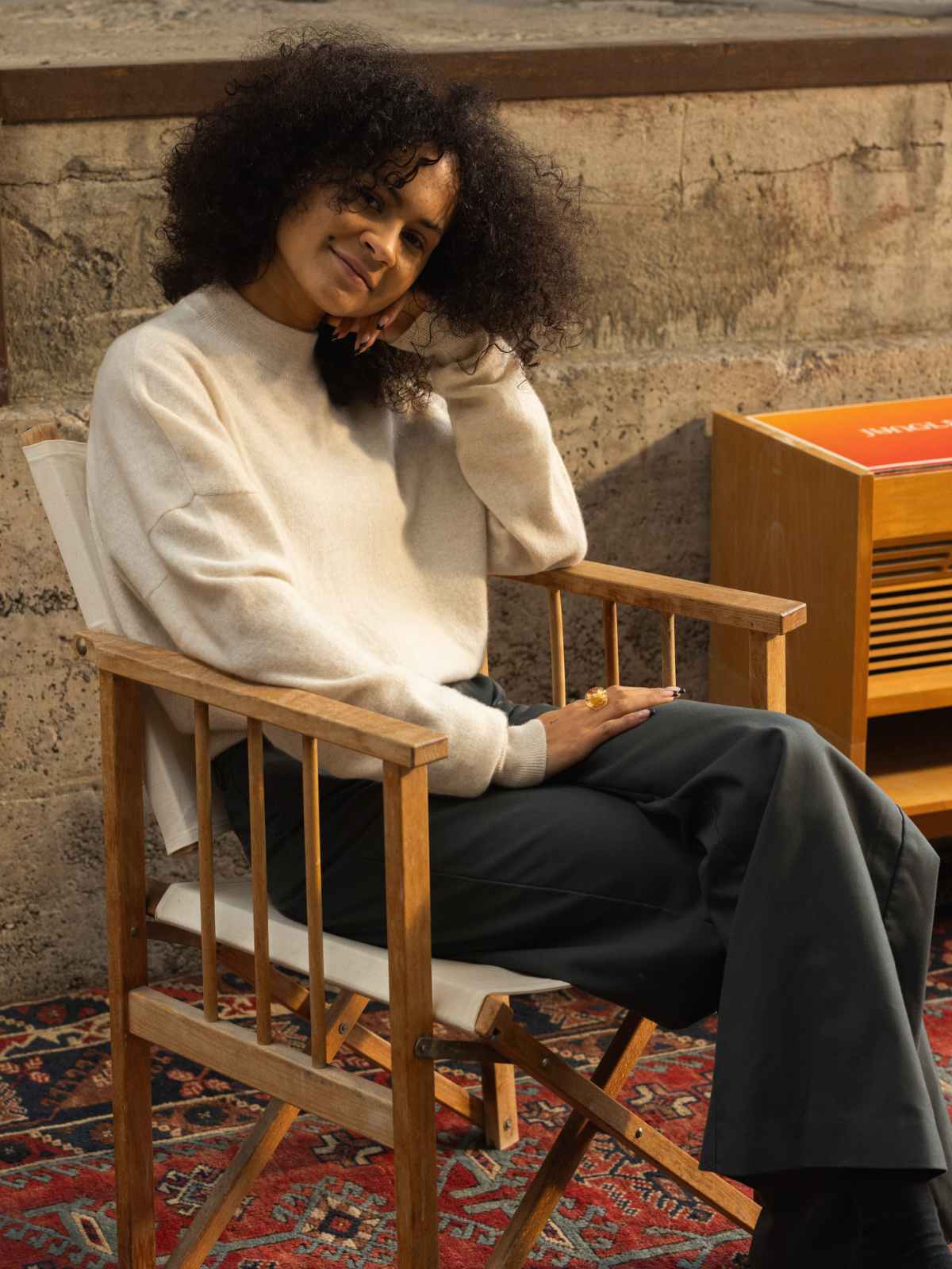 Visitor Clothing Women's Cashmere Sweater Sand