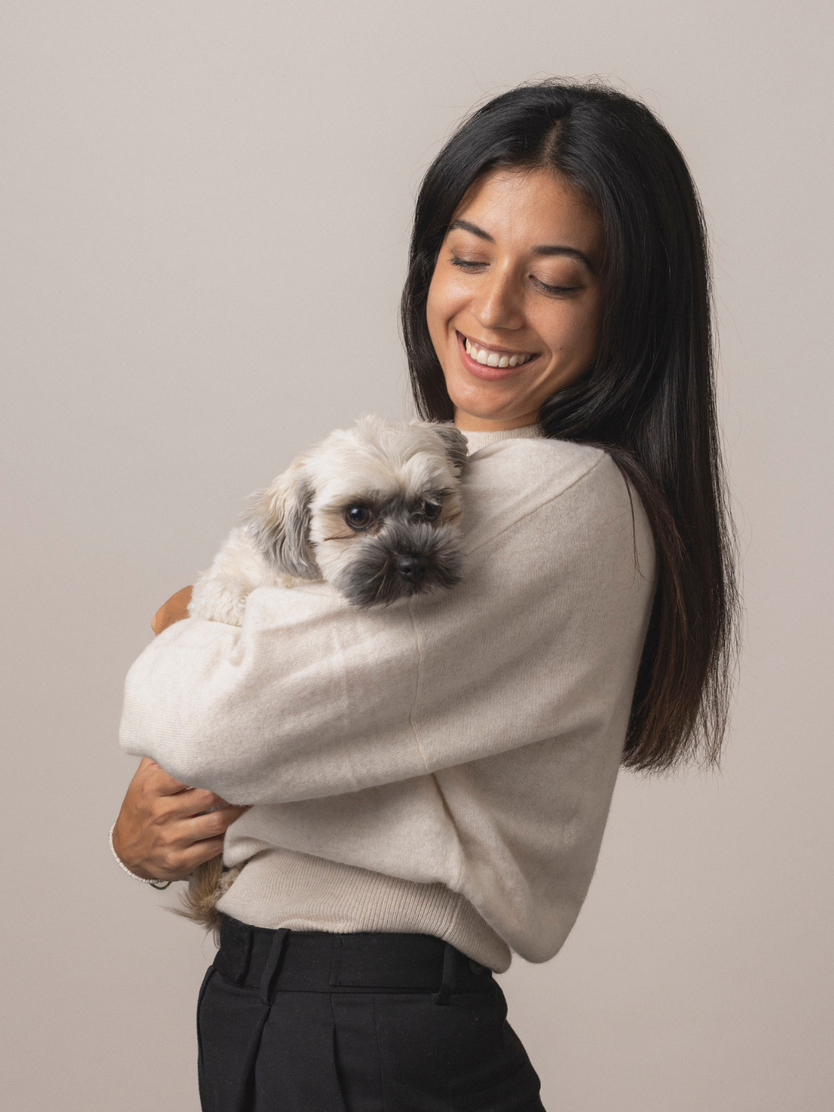 Visitor Clothing Women's Cashmere Sweater Sand