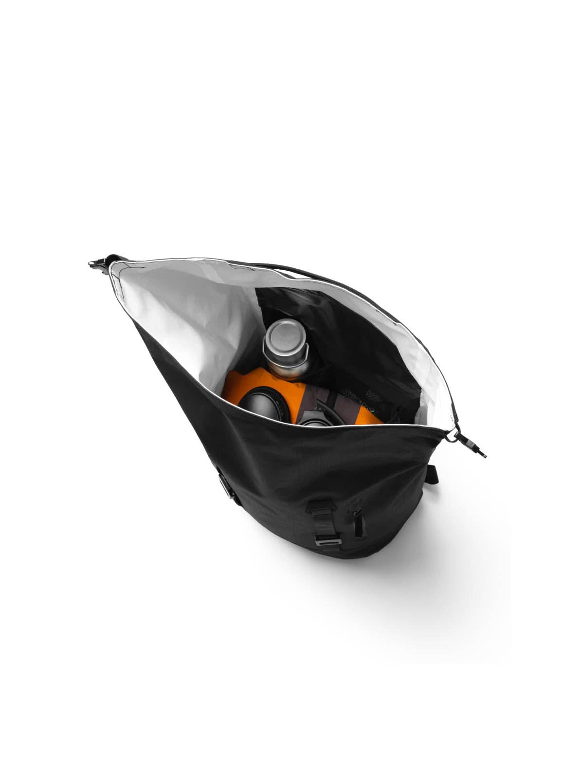 Db Essential Rolltop Backpack 32L Black Out