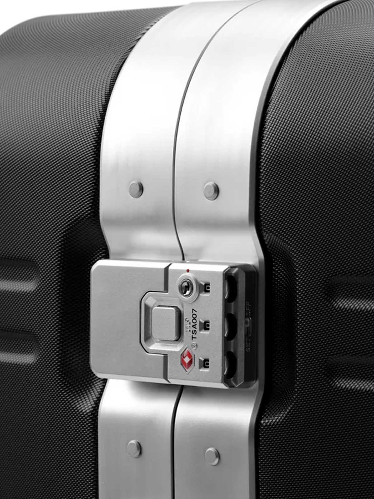 Db Ramverk Pro Carry-On Silver