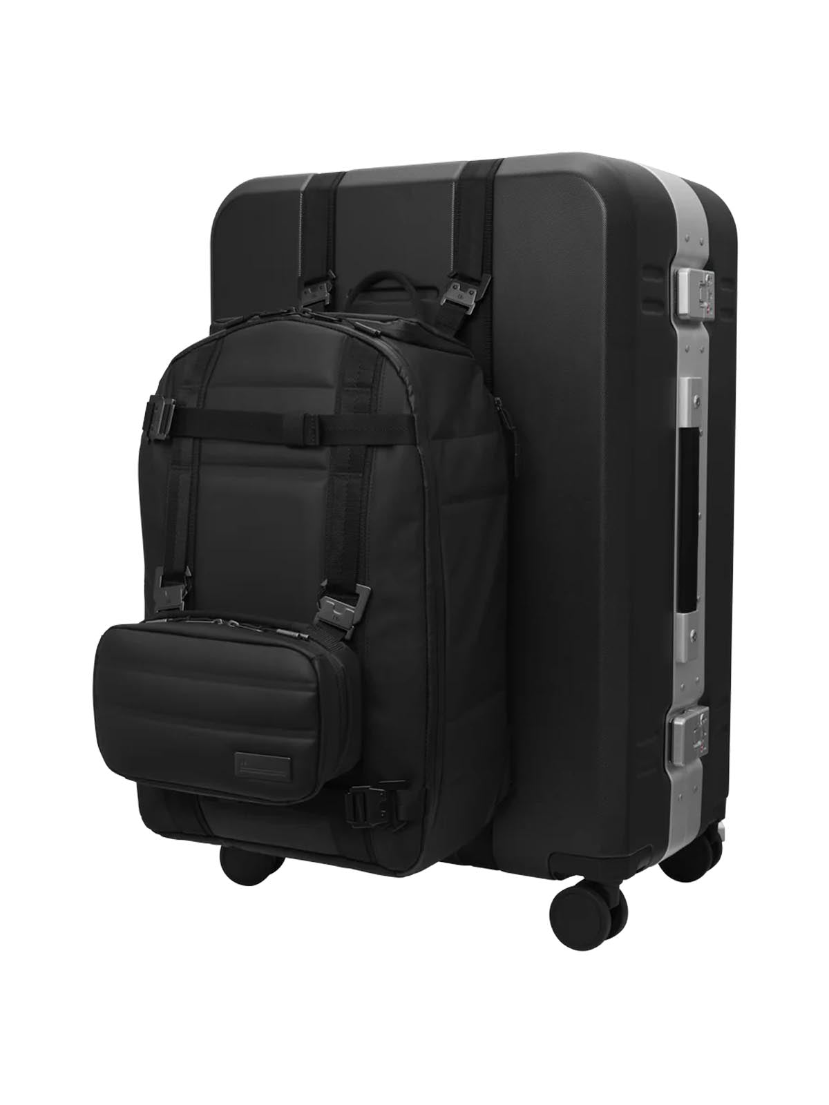 Db Ramverk Pro Check-In Medium Black Out
