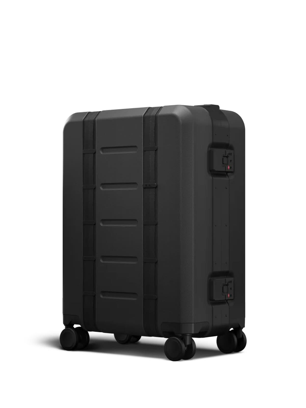 Db Ramverk Pro Carry-On Black Out