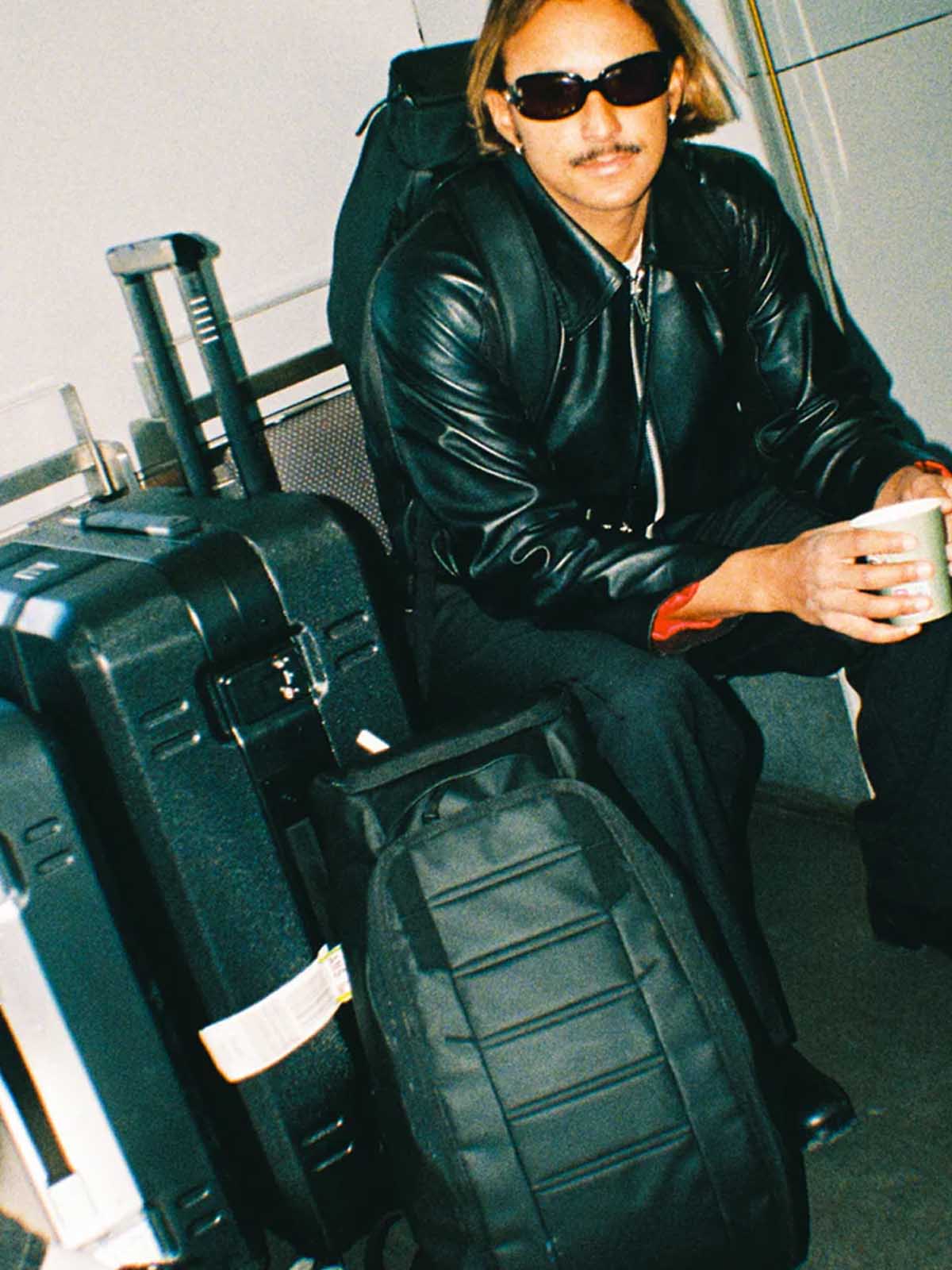 Db Ramverk Pro Check-In Large Black Out