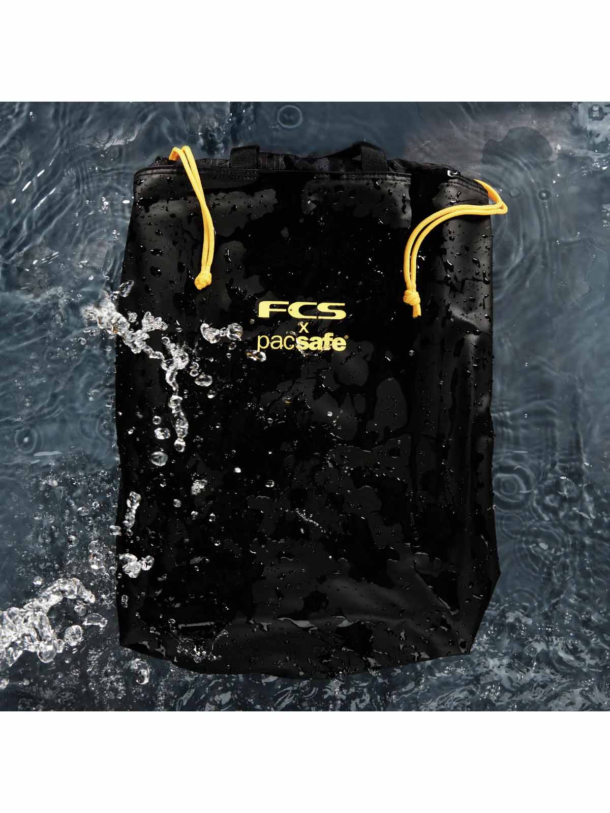 FCS X Pacsafe Mission Gen 2 40 L Black