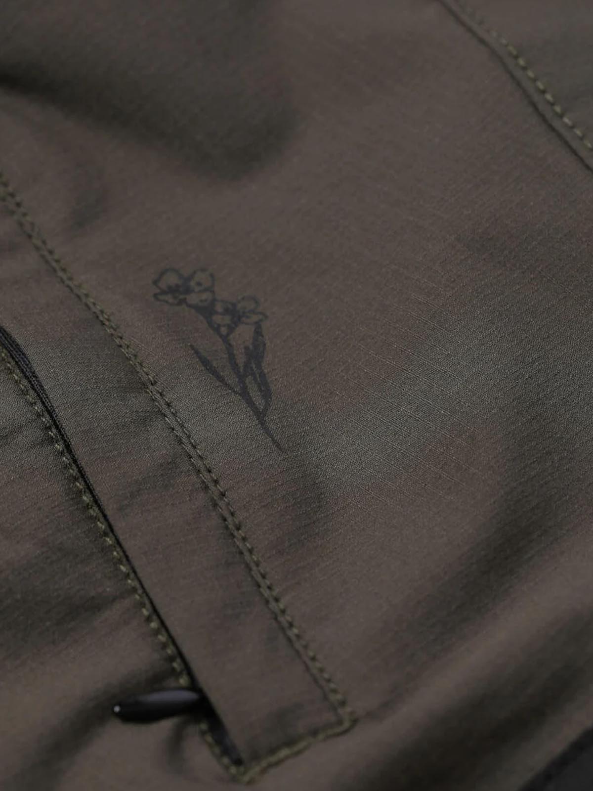 Former Anderson 18.5' Trunk Khaki