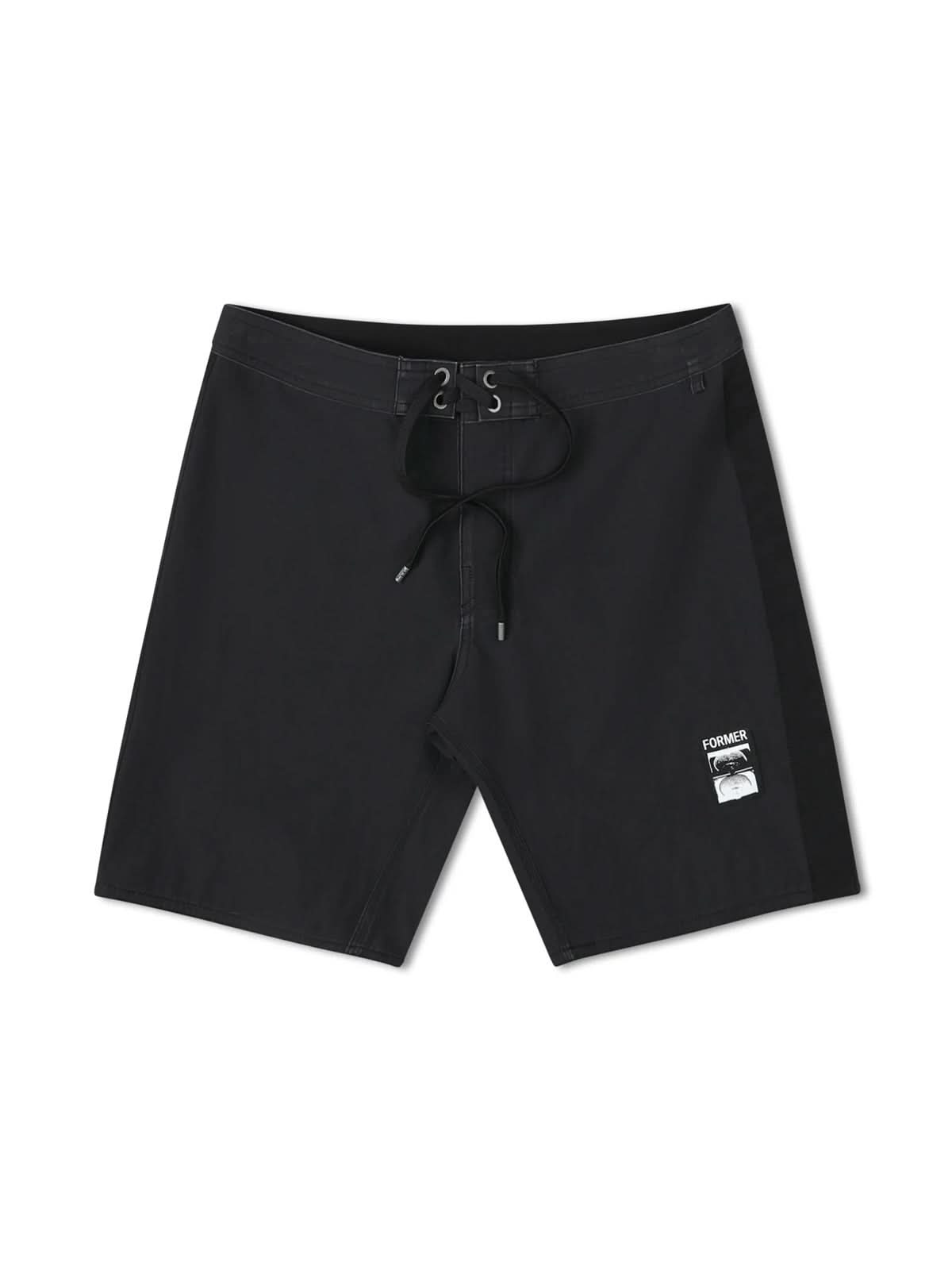 Former System 19' Trunk Black