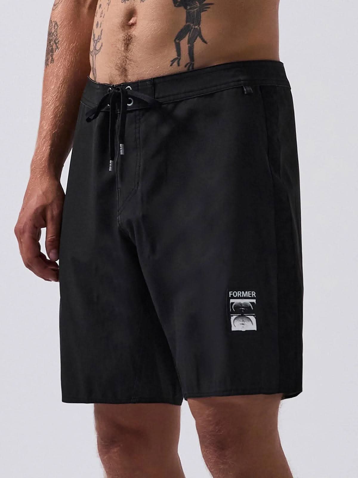 Former System 19' Trunk Black