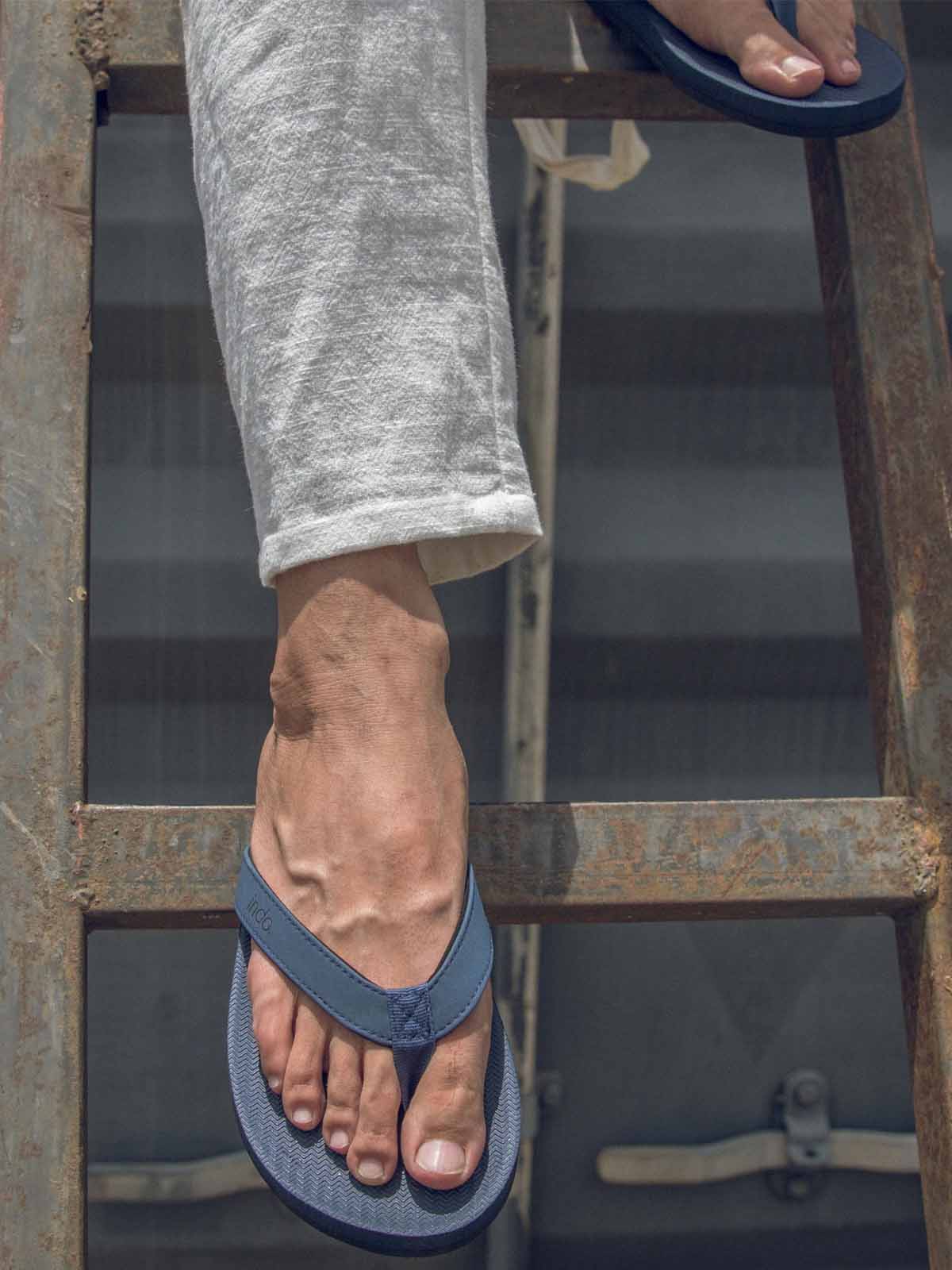 Indosole Mens ESSNTLS Flip Flops Shore