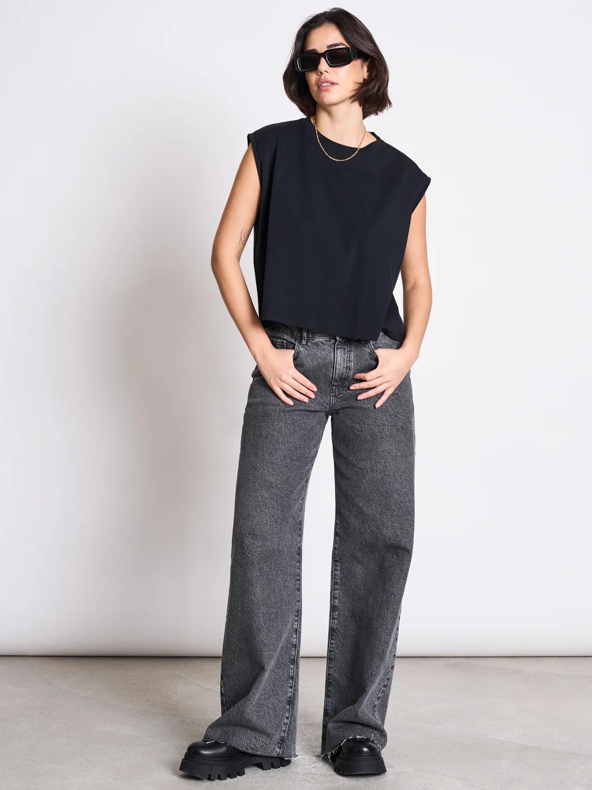 Jan 'n June Shirt Ovar Black