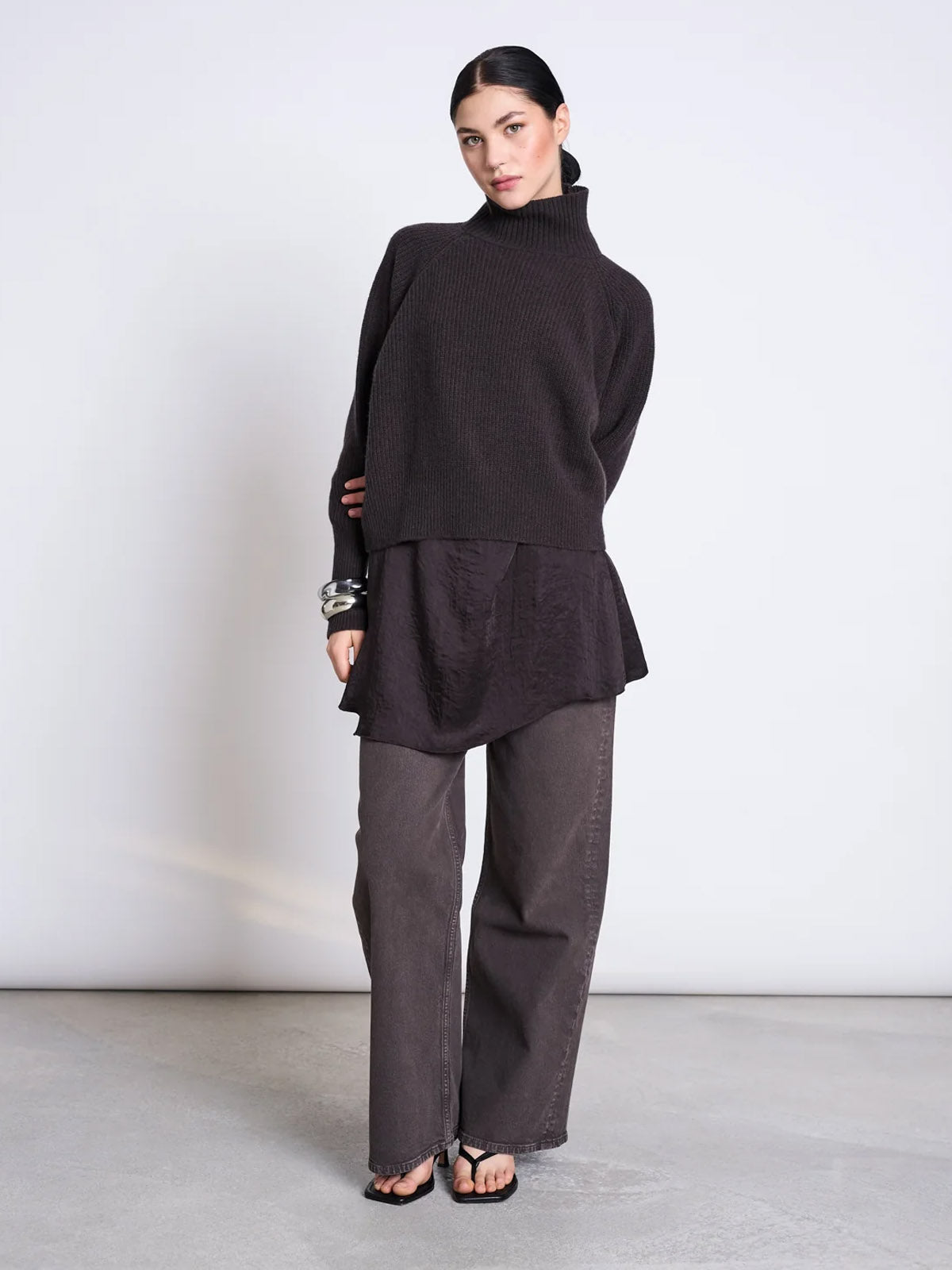 Jan 'n June High-Neck Jumper Wooly Ola Zartbitter