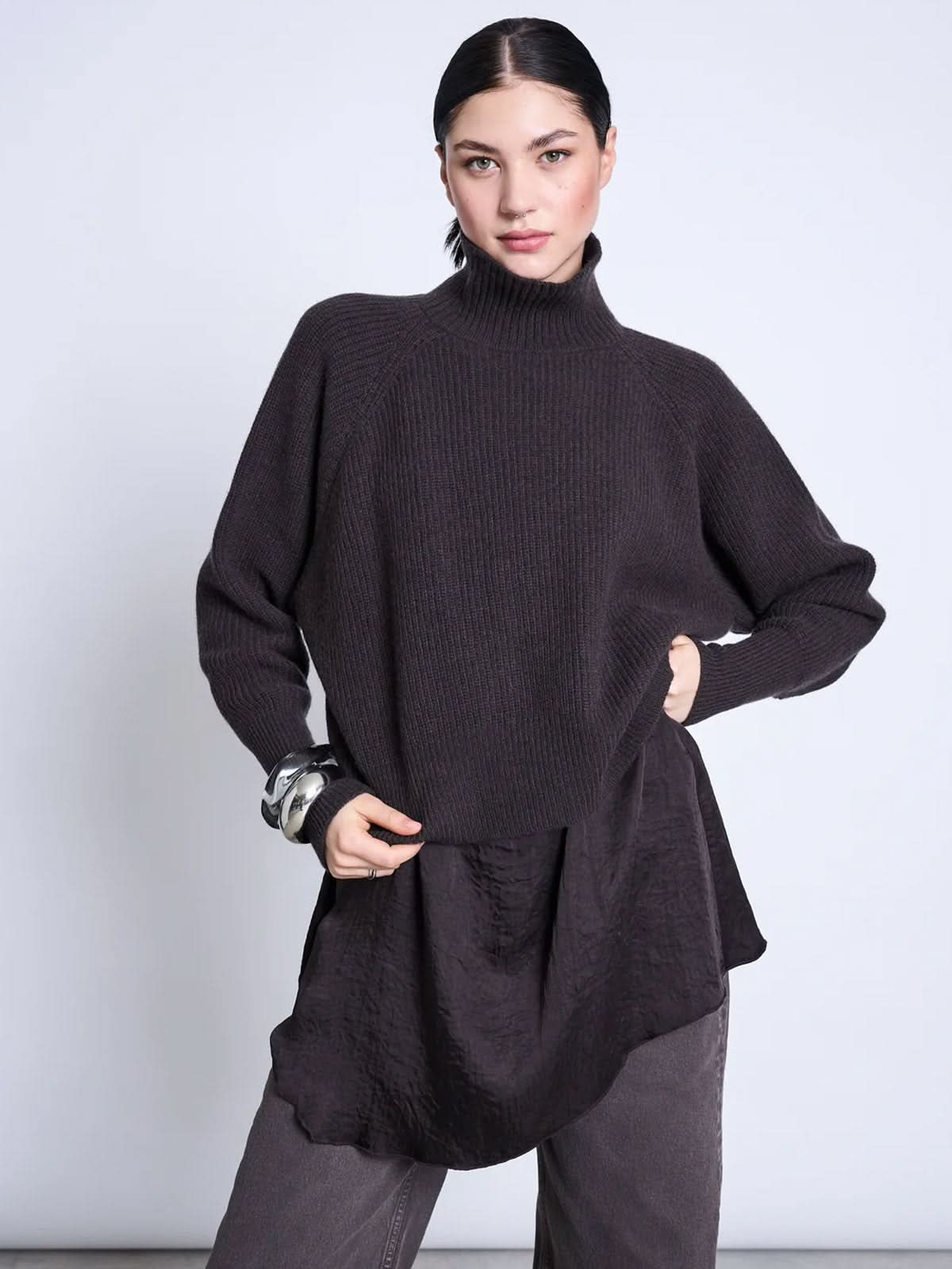 Jan 'n June High-Neck Jumper Wooly Ola Zartbitter