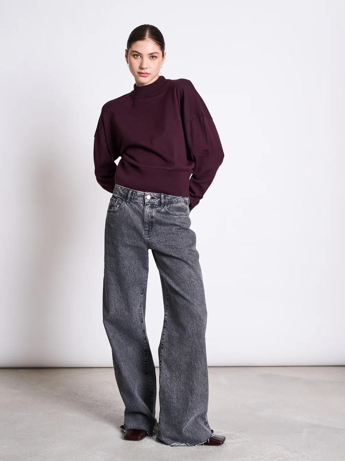 Jan 'n June Jumper Yin Cherry Lacquer