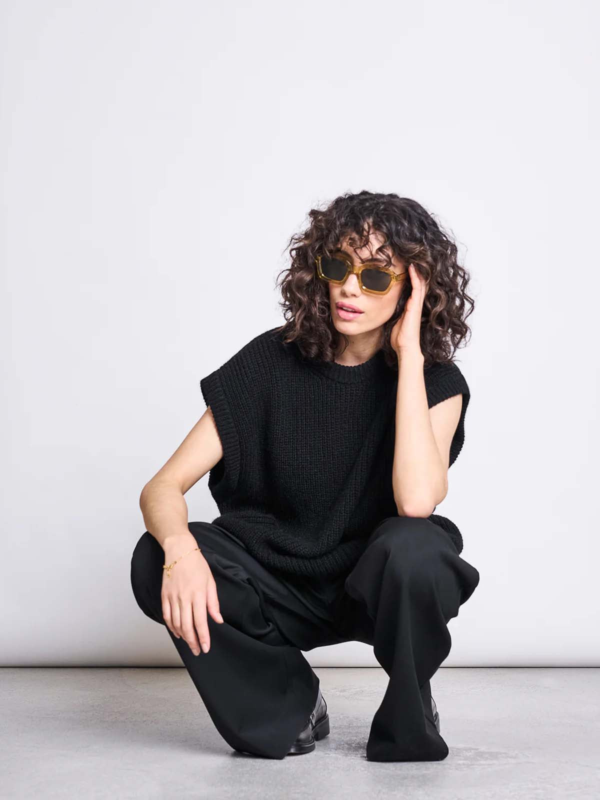 Jan 'n June Wooly Slipover Thanda Black
