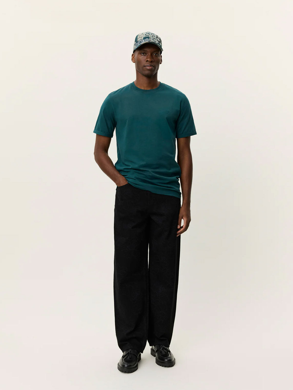 Les Deux Norregaard Contrast T-Shirt Sea Moss Green