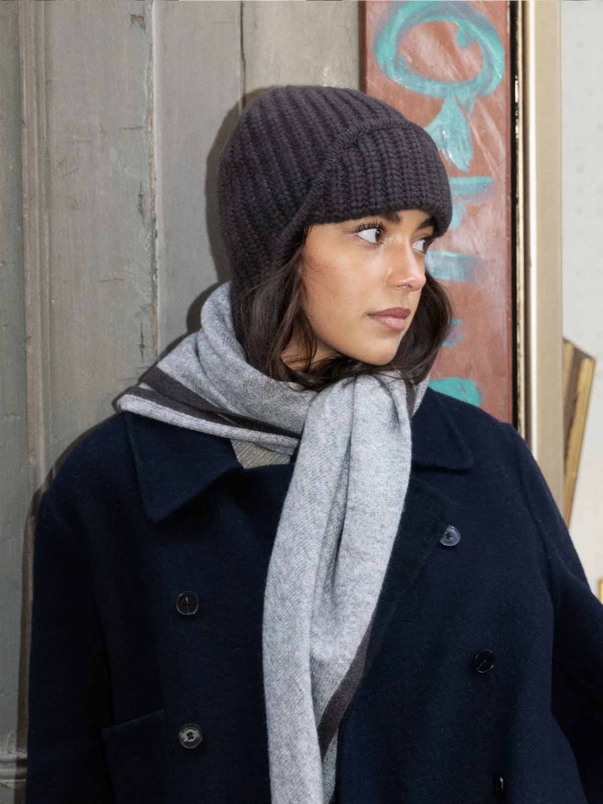 Lovem Lola Cashmere Stole Grey / Taupe