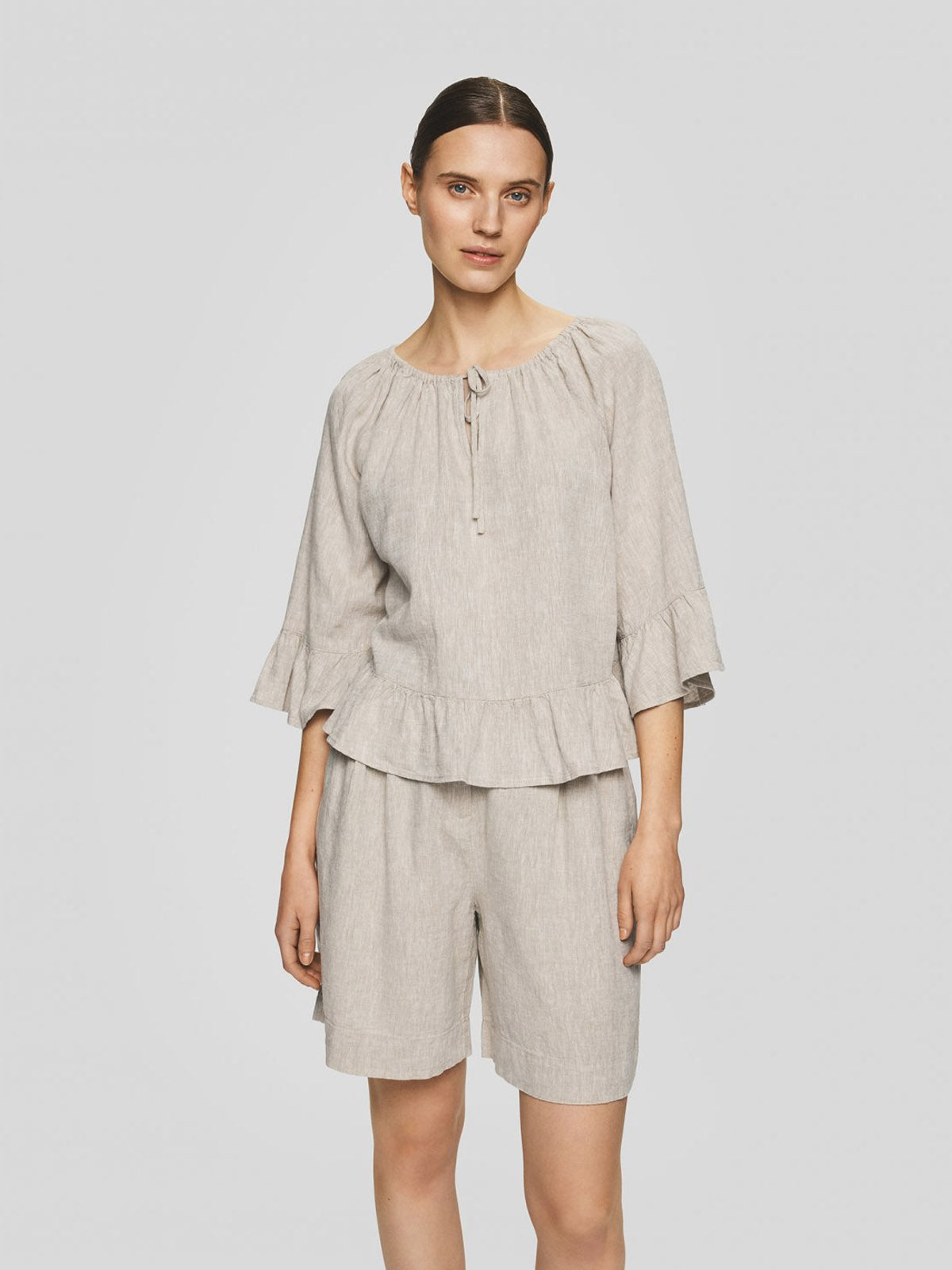 MSCH Viana Ginia HW Shorts Sand Melange