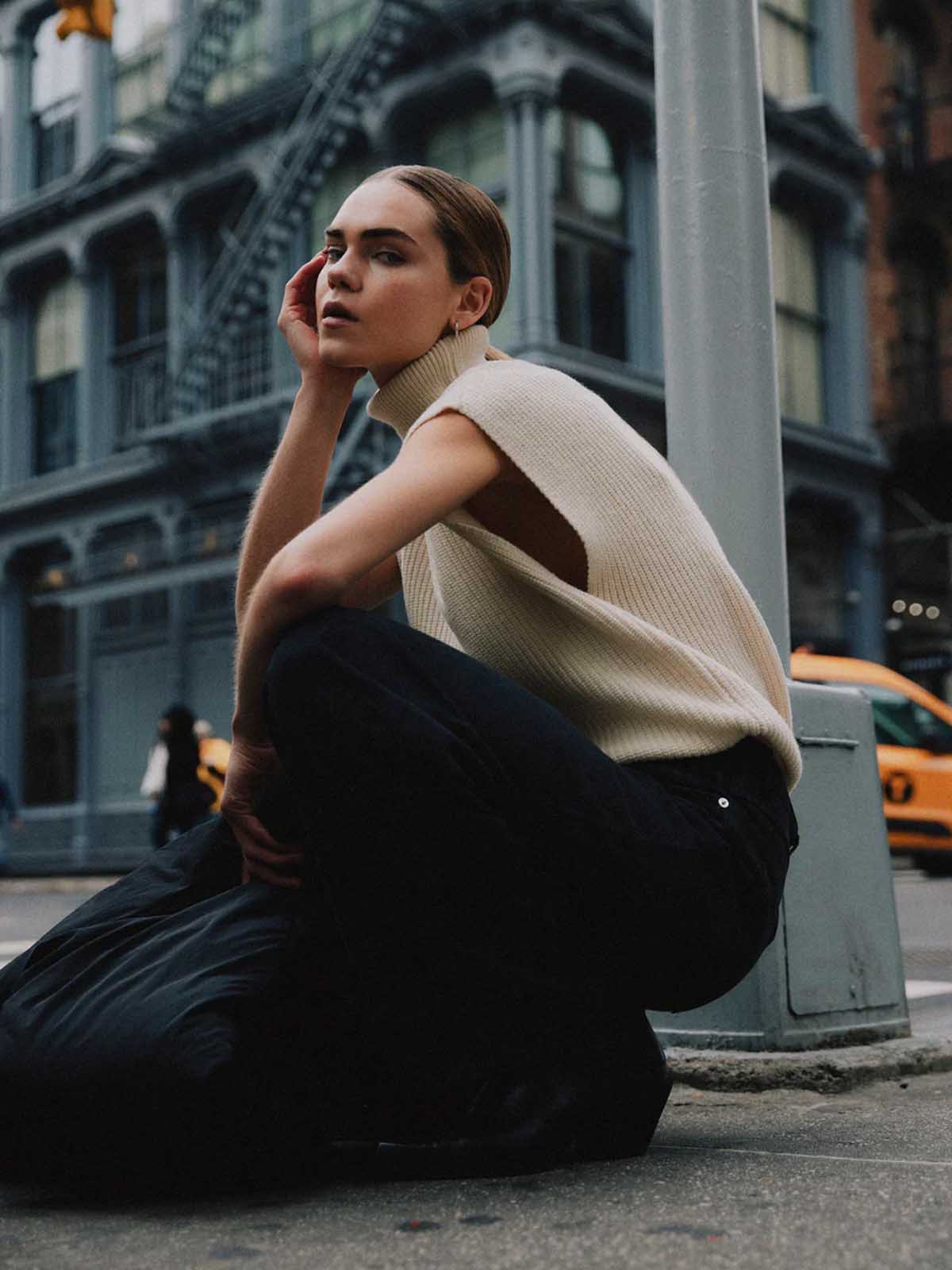 Minimum Naja Knit Vest Turtledove