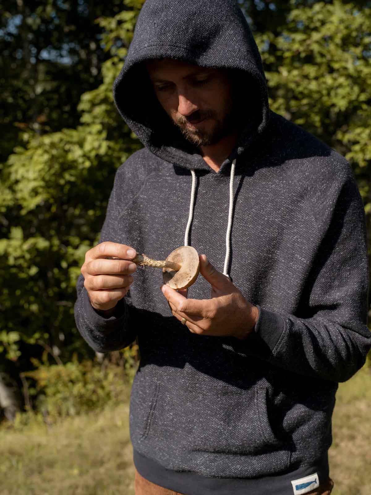 Mollusk Whale Patch Pullover Faded Navy