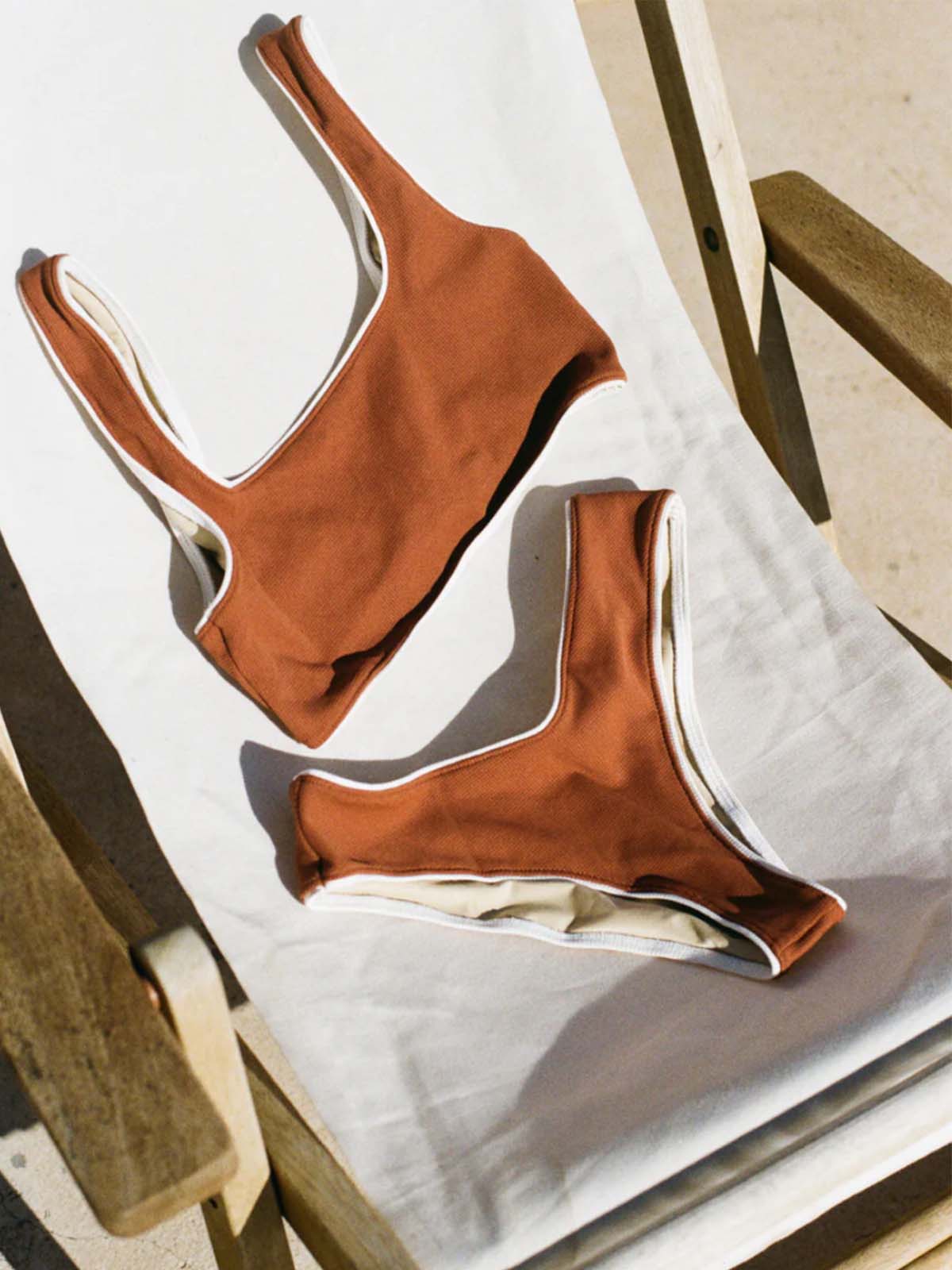 OY Surf Bikini Top Vento Kastanienbraun Piqué