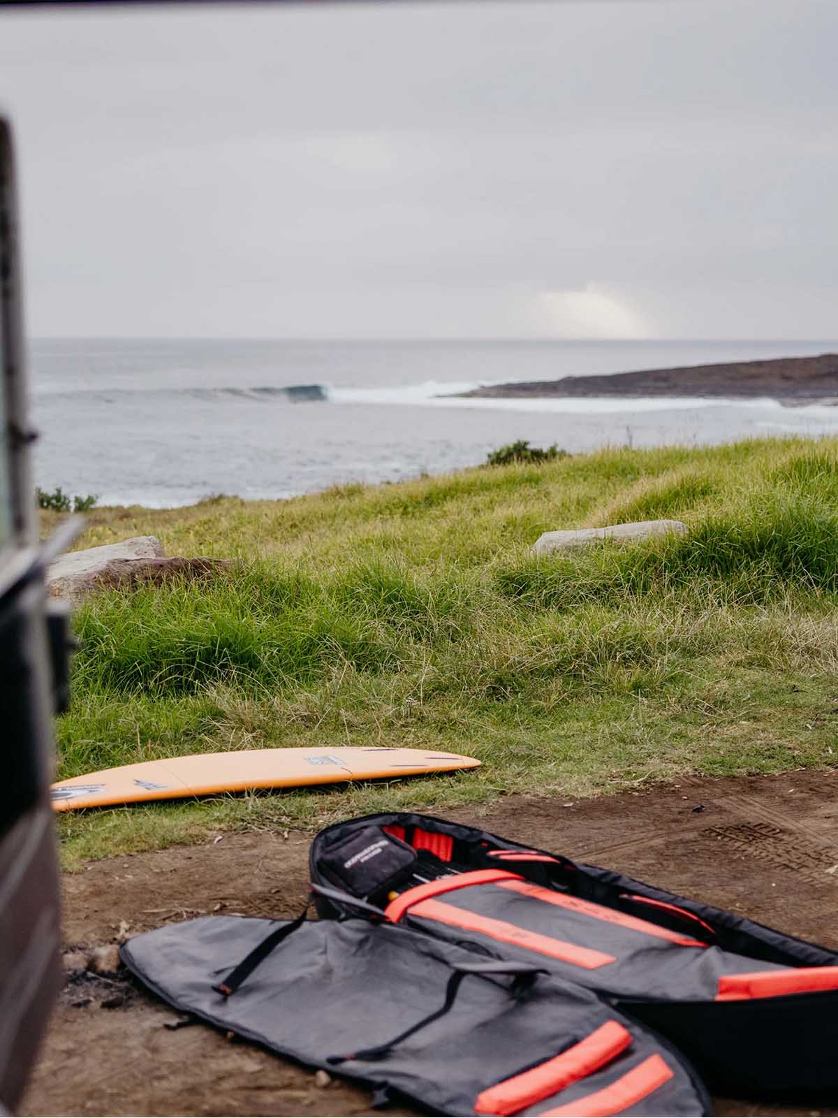 Ocean & Earth Apex Triple Wheel Fish- / Shortboard Cover 6’8 Black