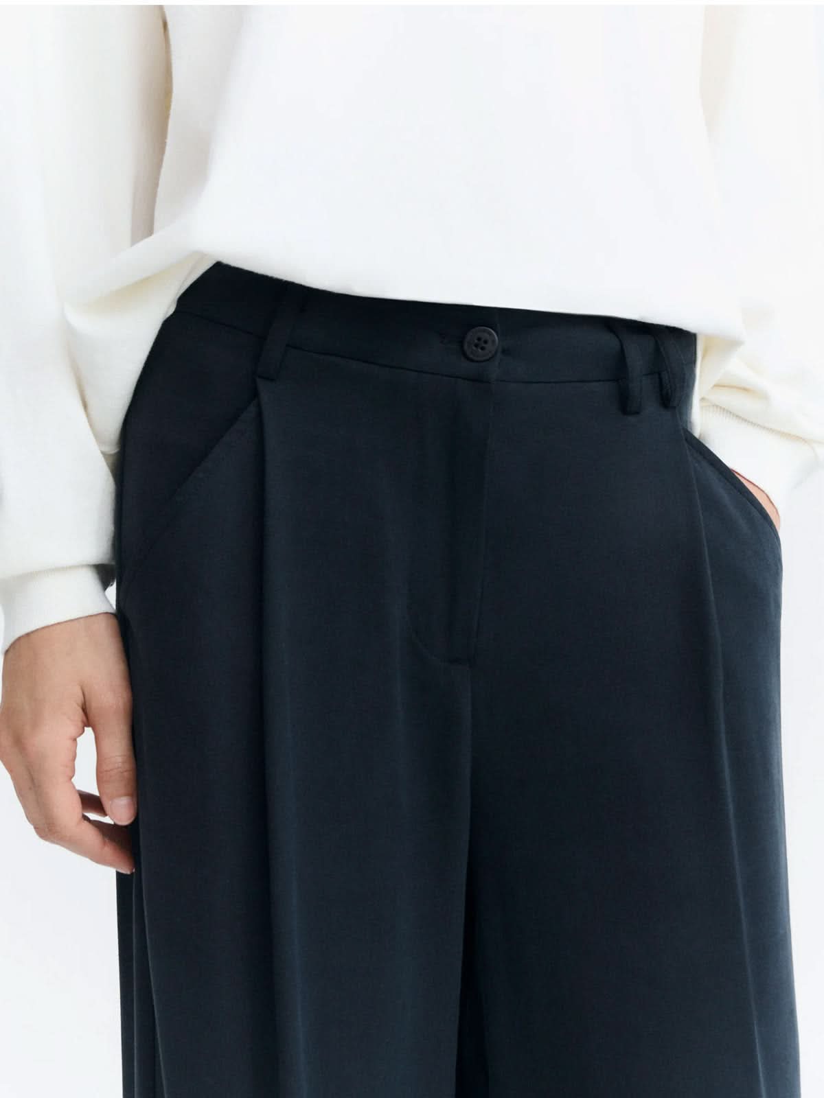 Thinking Mu Molly Pants Black