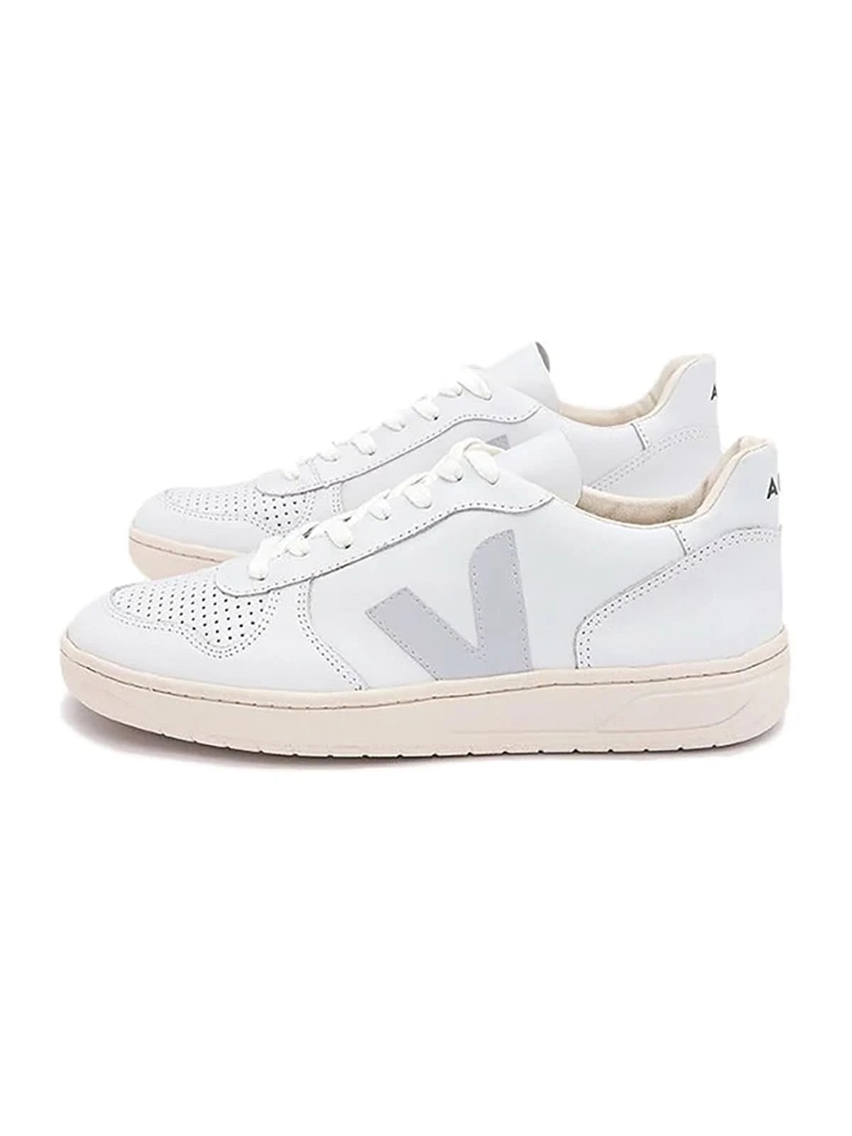 Veja V-10 Leather Extra White