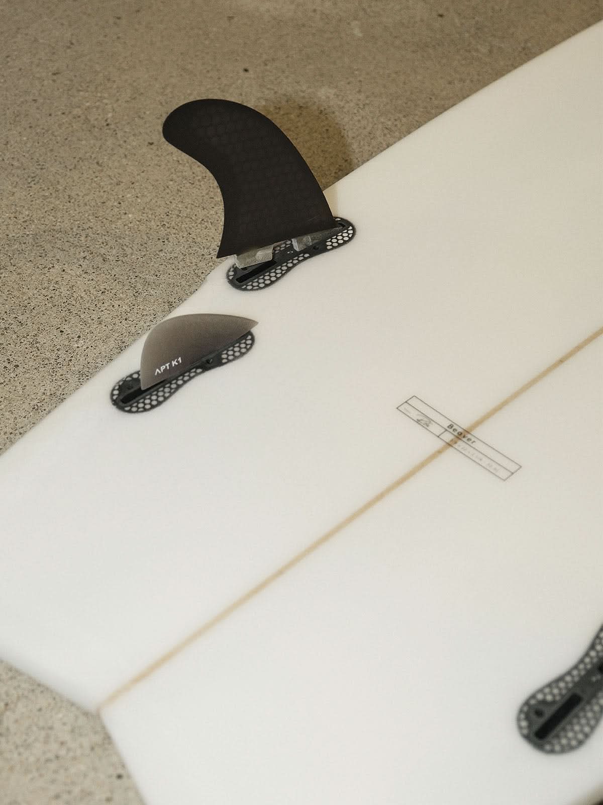Visitor FCS II Fins Honeycomb Quad Set River ( M5 + K1 ) Black Smoke Medium