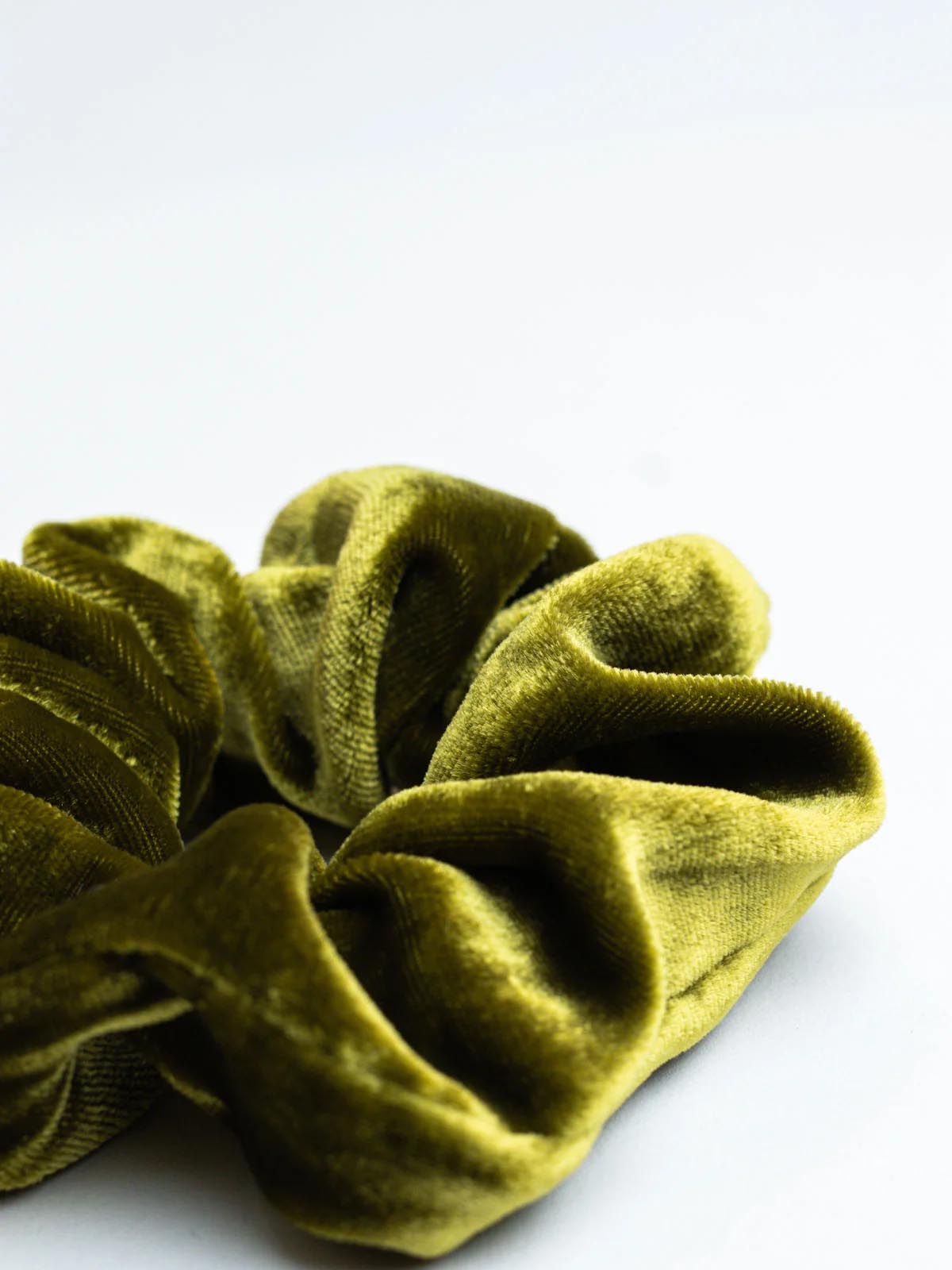 Yoomee Scrunchie Medina Velvet Silk Green Kiwi