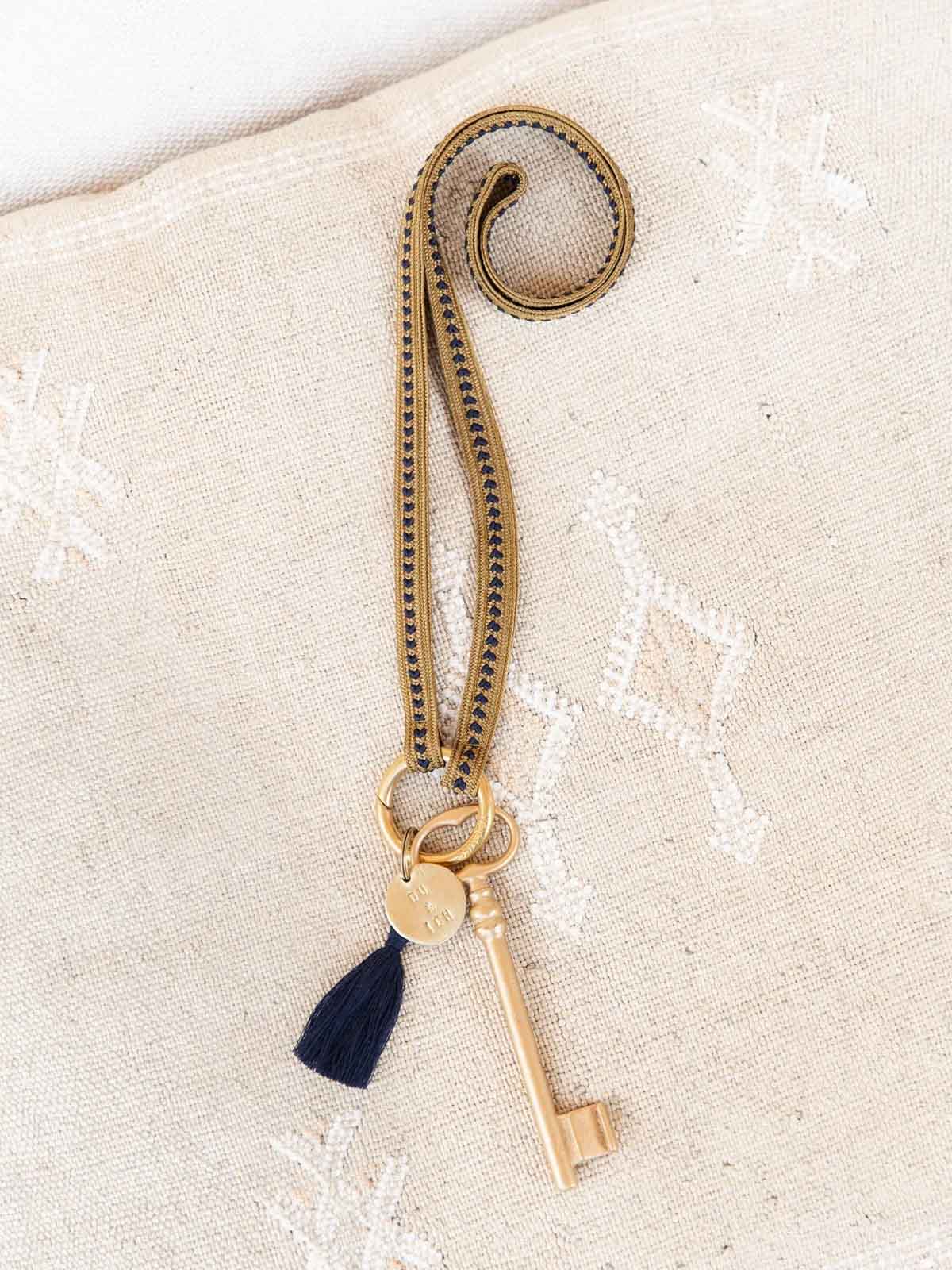 Yoomee Keychain Zahra Olive Tree Gold Thick