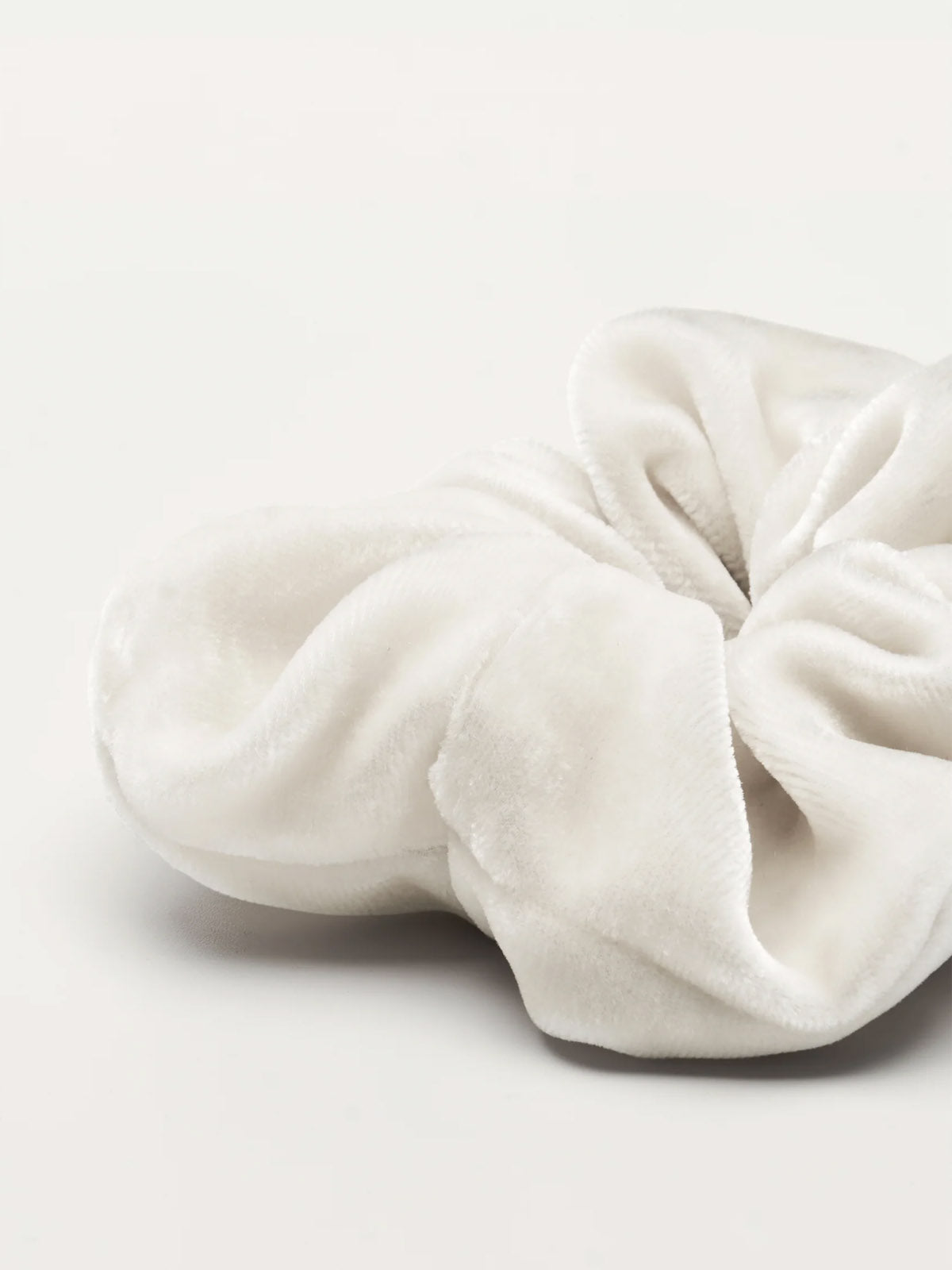Yoomee Scrunchie Medina Velvet Velvet Silk White