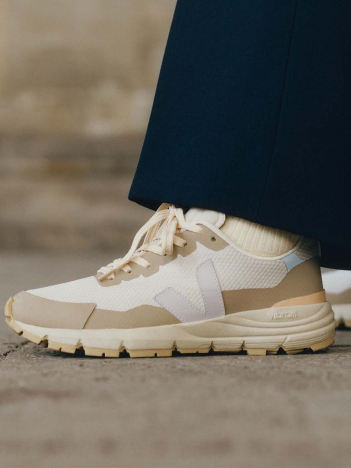 Veja Dekkan Alveomesh Natural Parme