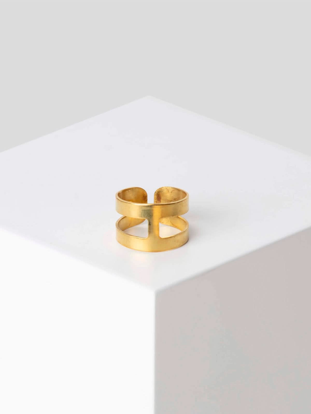 Yoomee Bridge Ring