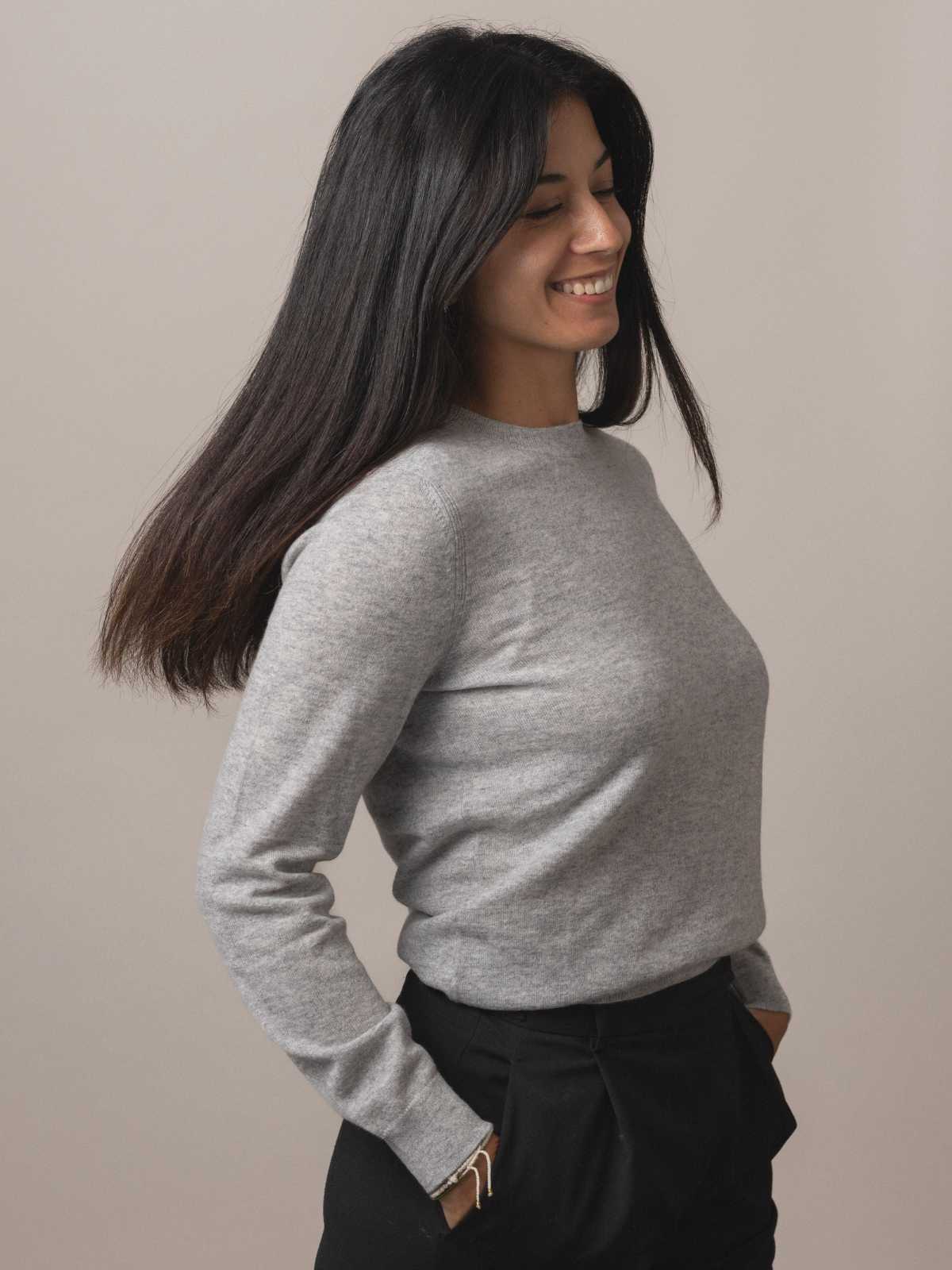 Visitor Clothing Women's Cashmere Airspun Sweater Oxford Grey