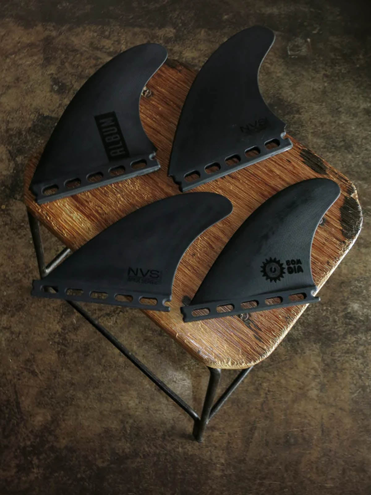 Album x NVS Bom Dia Quad Black