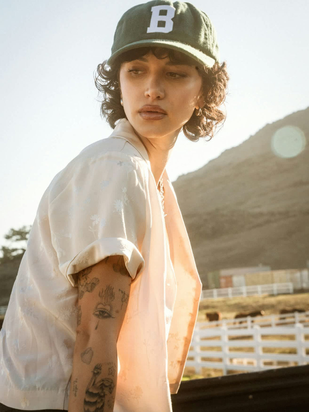 Brixton W's Silky Jacquard SS Shirt White Cap Floral