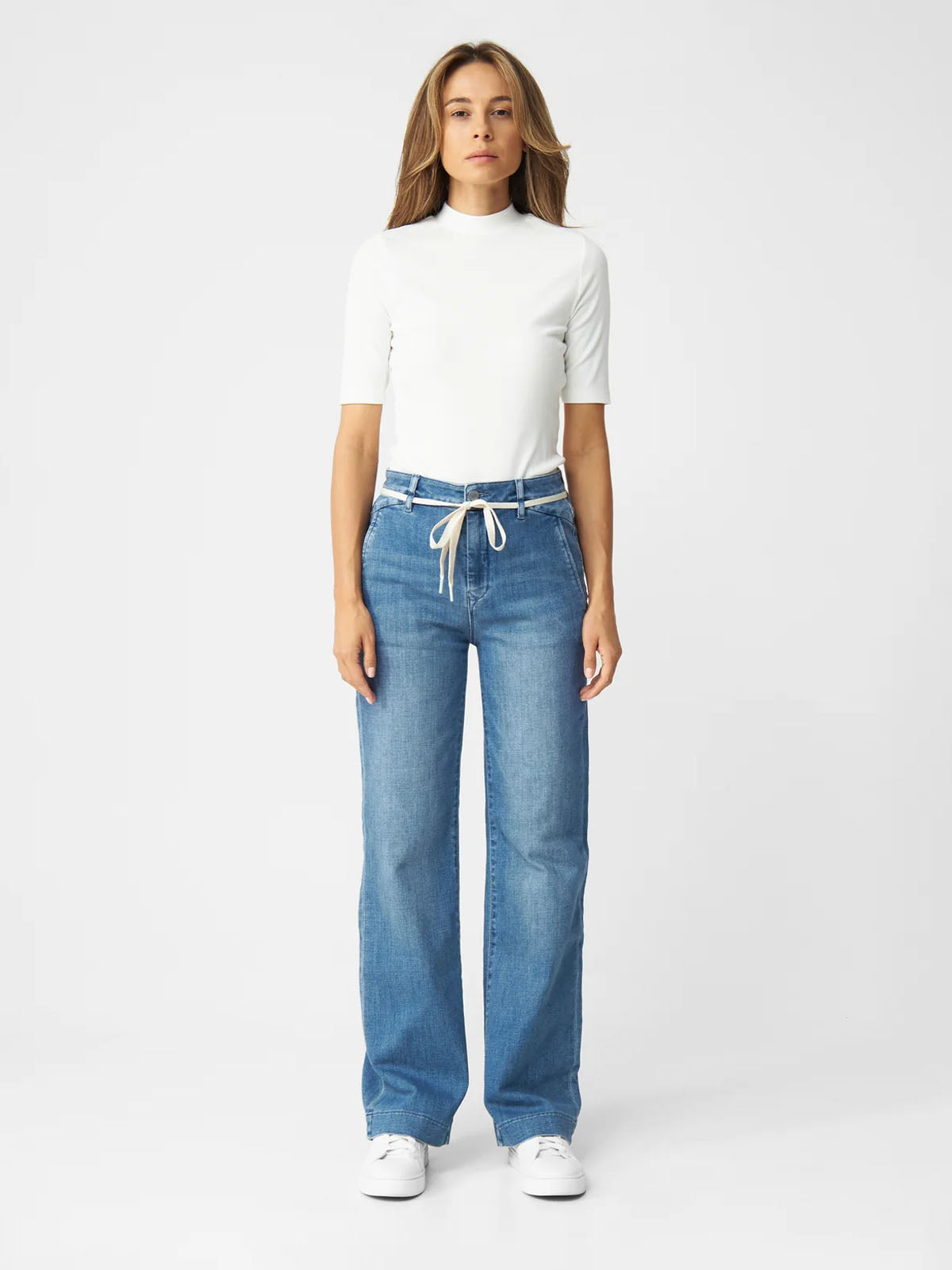 DAWN Dew Flared Soft Denim Medium Blue L28