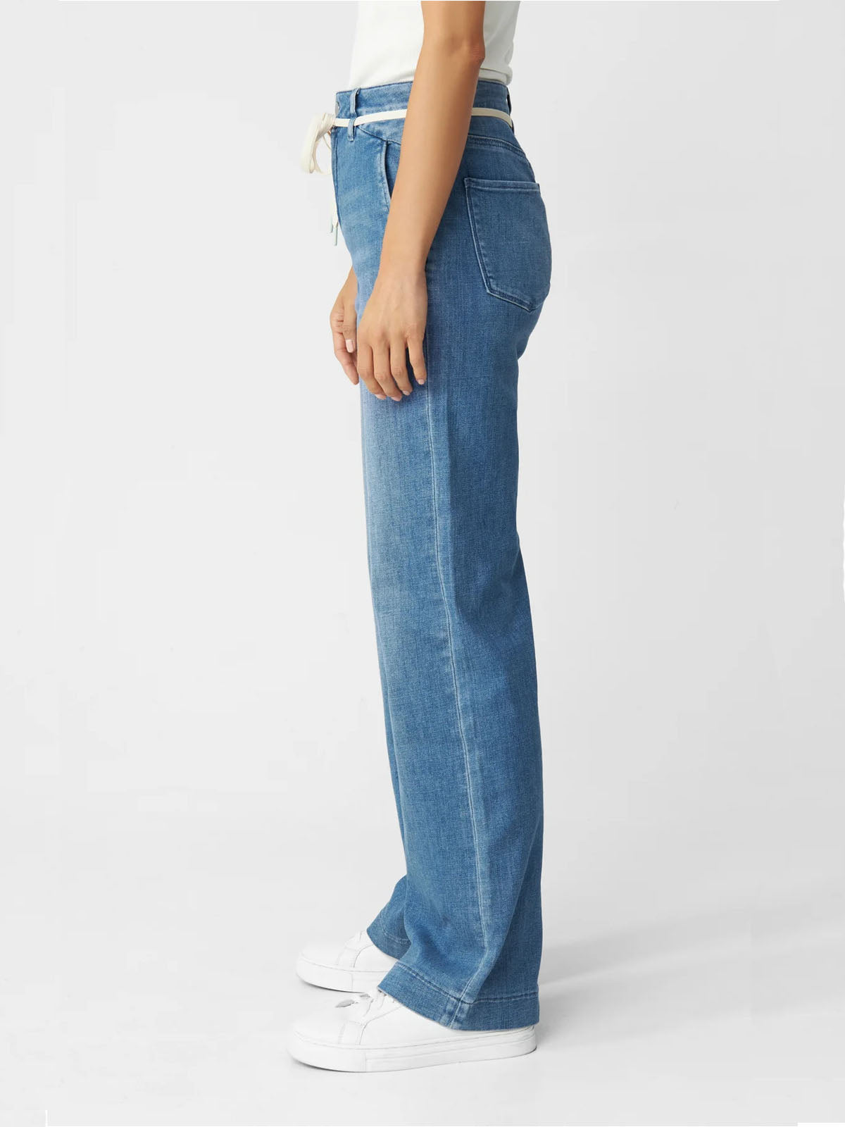 DAWN Dew Flared Soft Denim Medium Blue L28