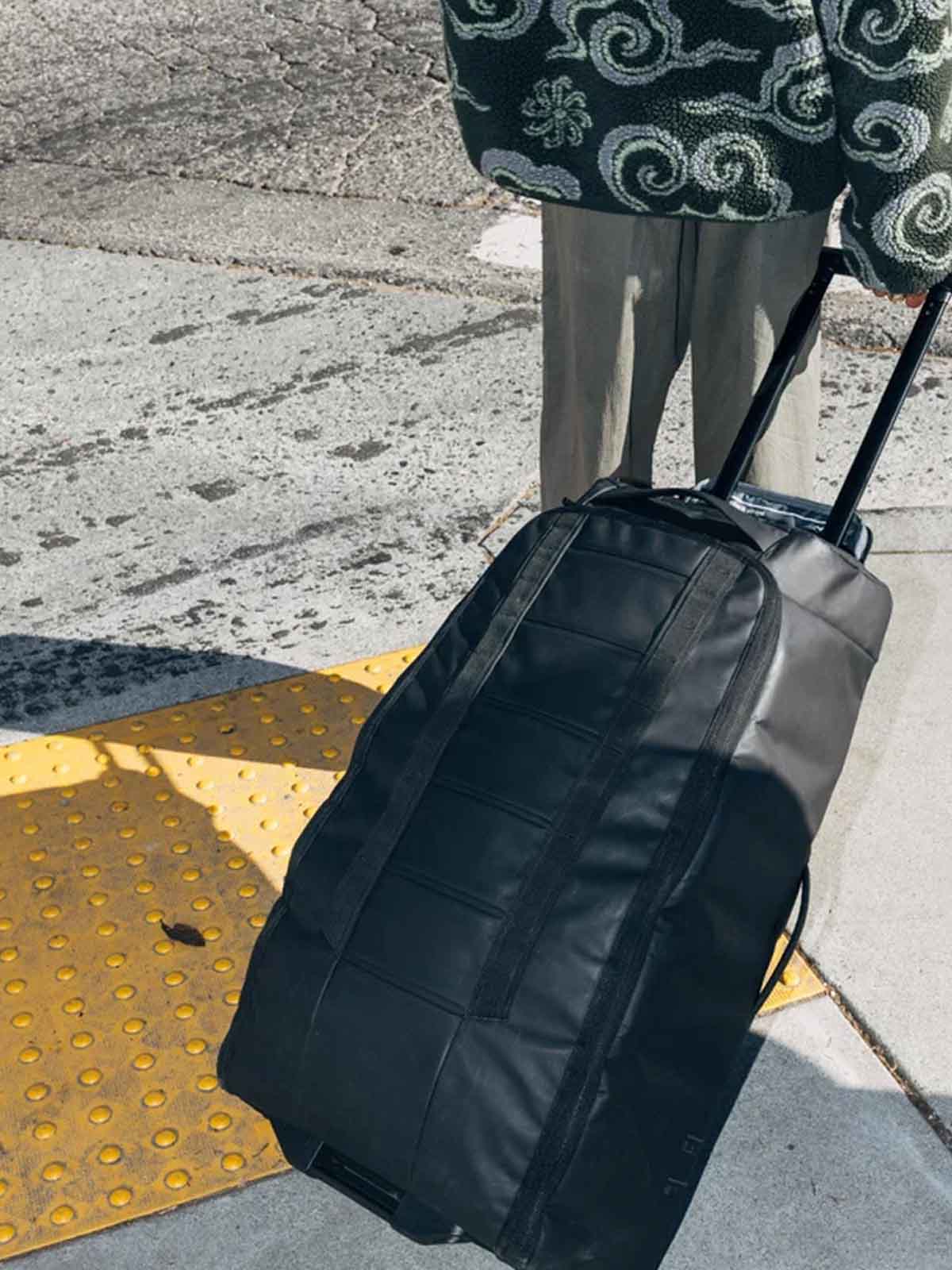 Db Hugger Roller Bag Check-In 60L Black Out