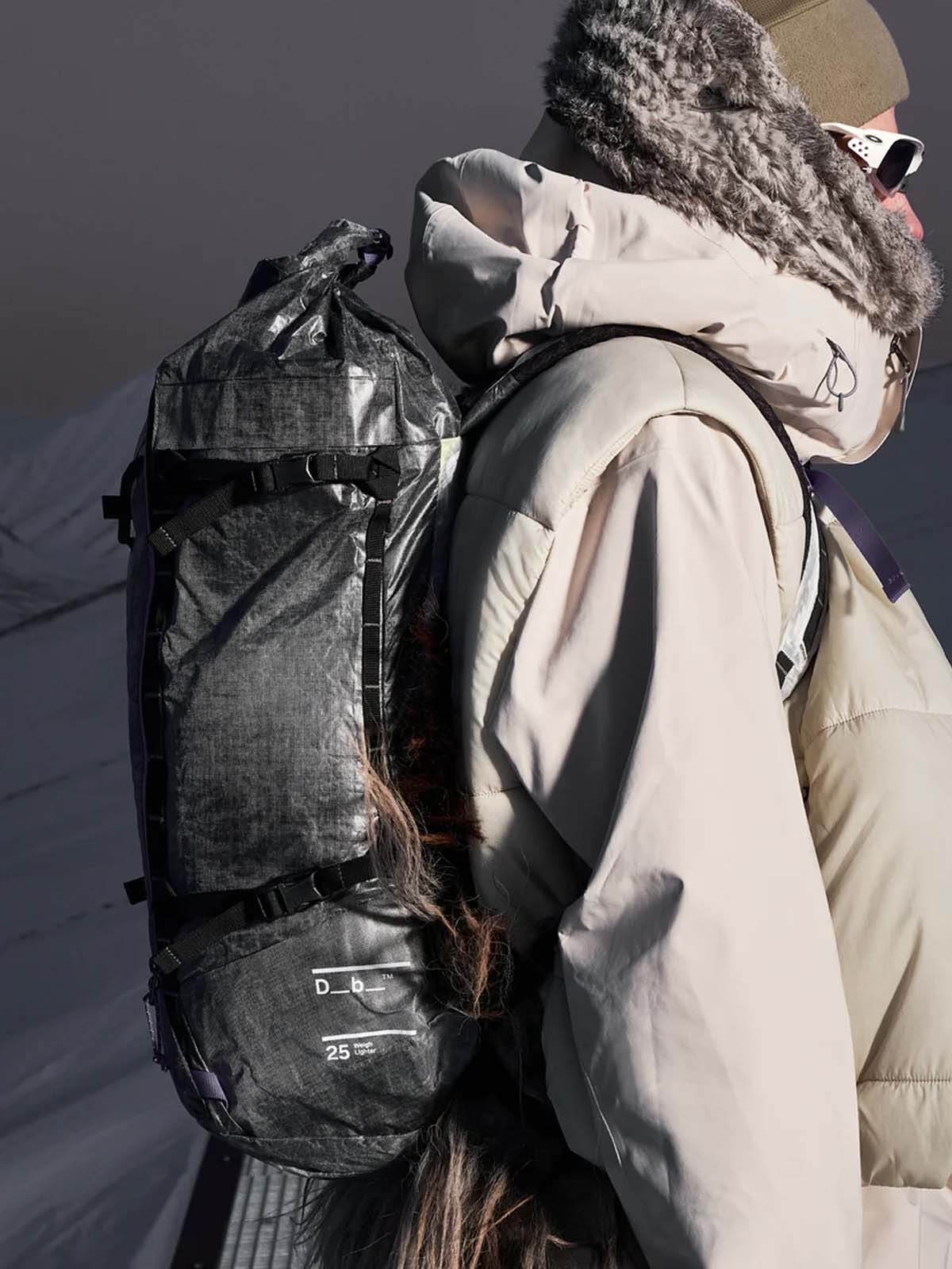 Db Weigh Lighter Backpack 25L Monochrome