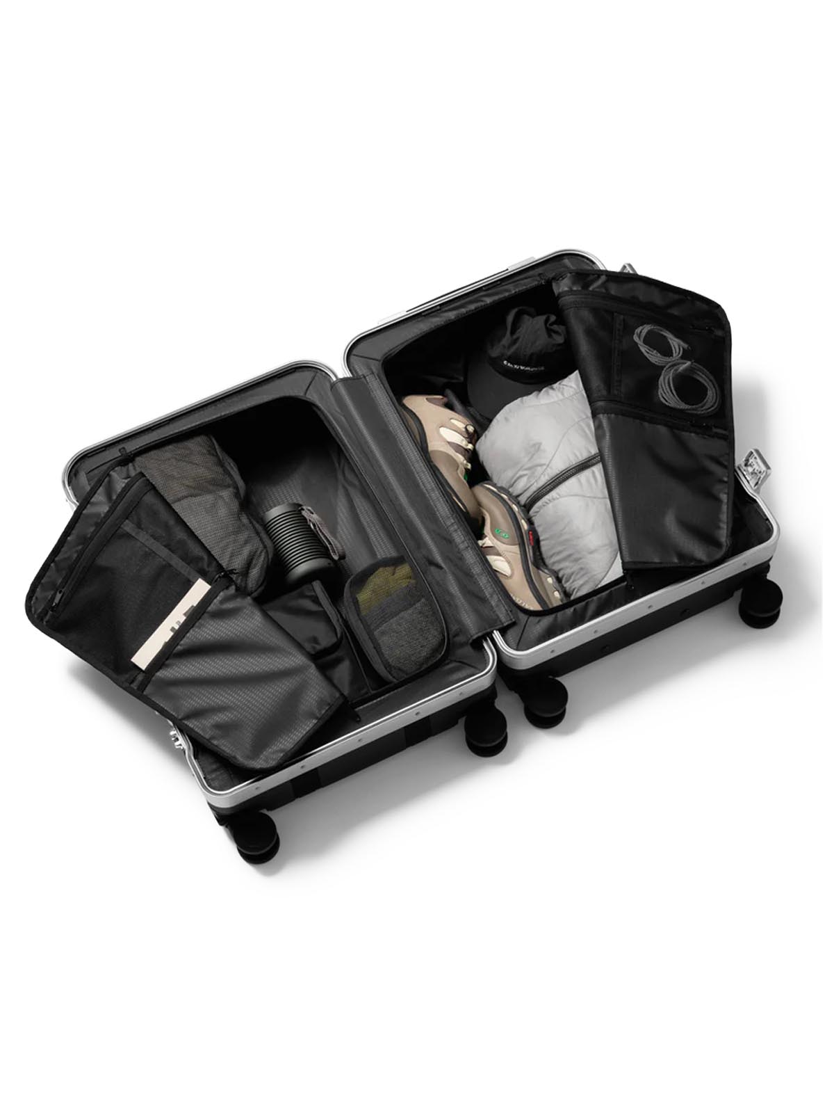 Db Ramverk Pro Check-In Medium Silver