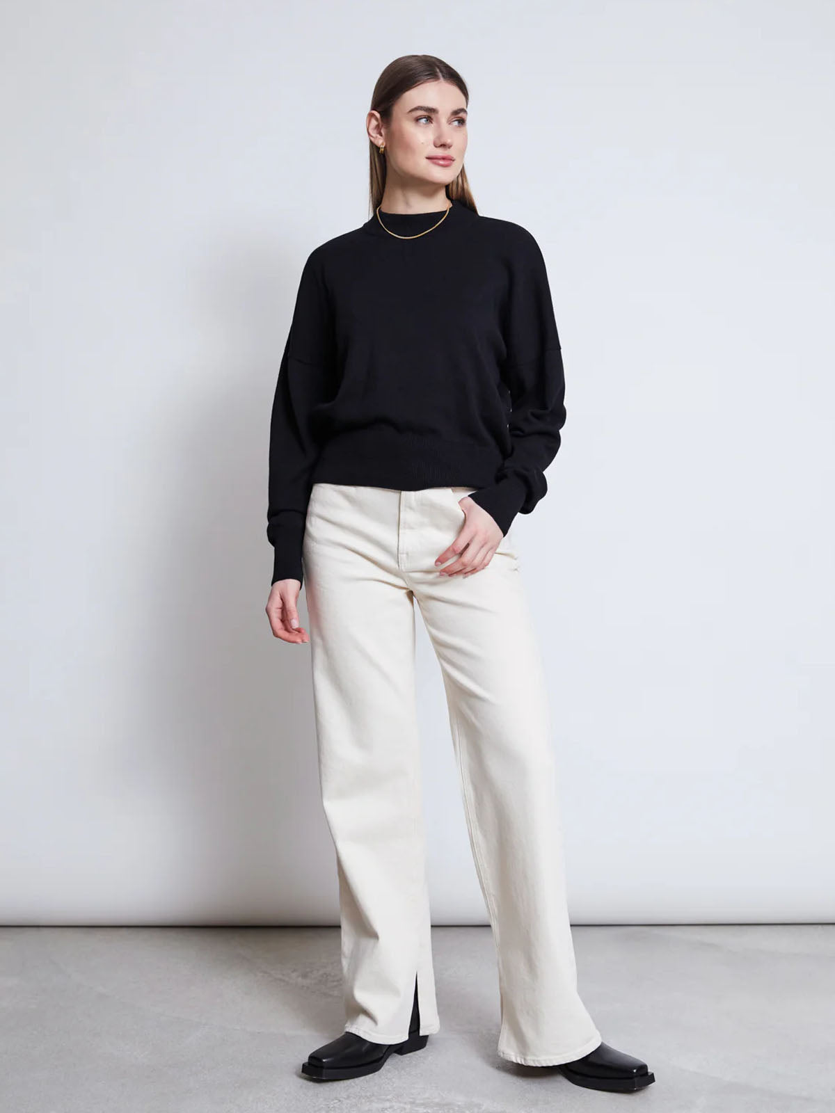 Jan 'n June Jumper Yin Black