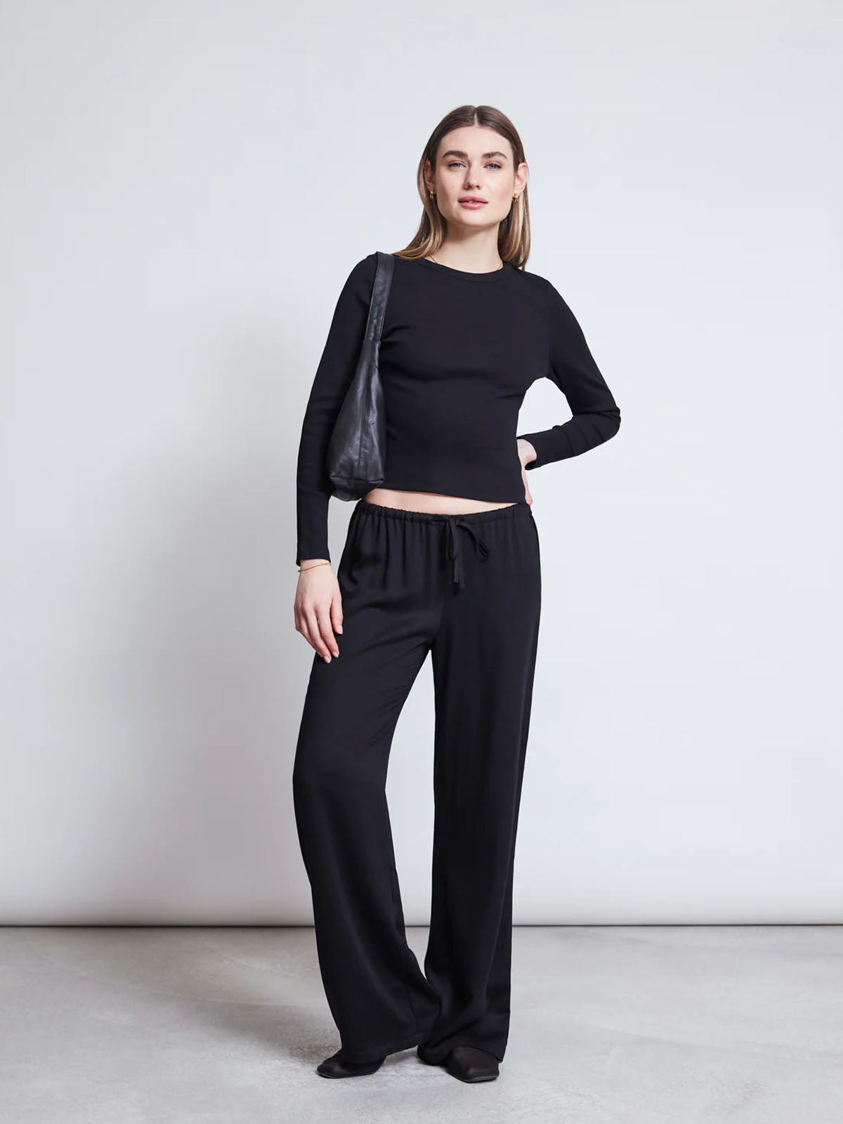 Jan 'n June Mid Rise Loose Pants Strath Black