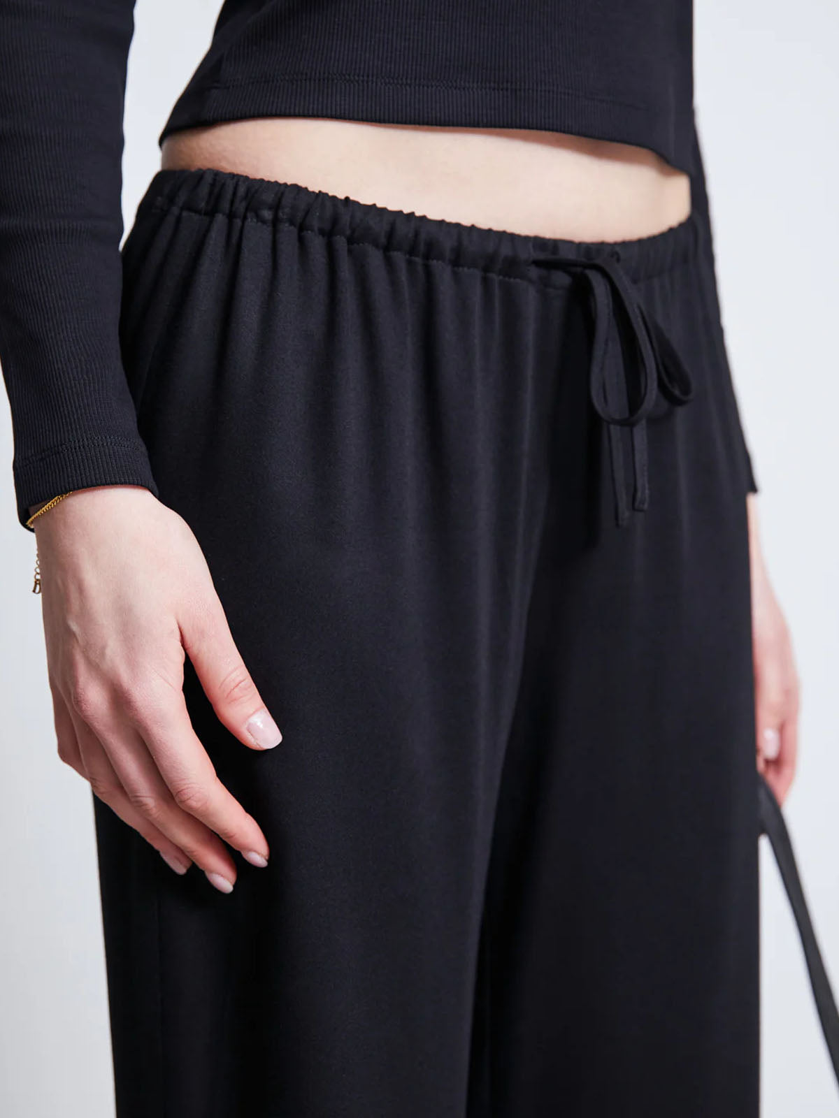 Jan 'n June Mid Rise Loose Pants Strath Black