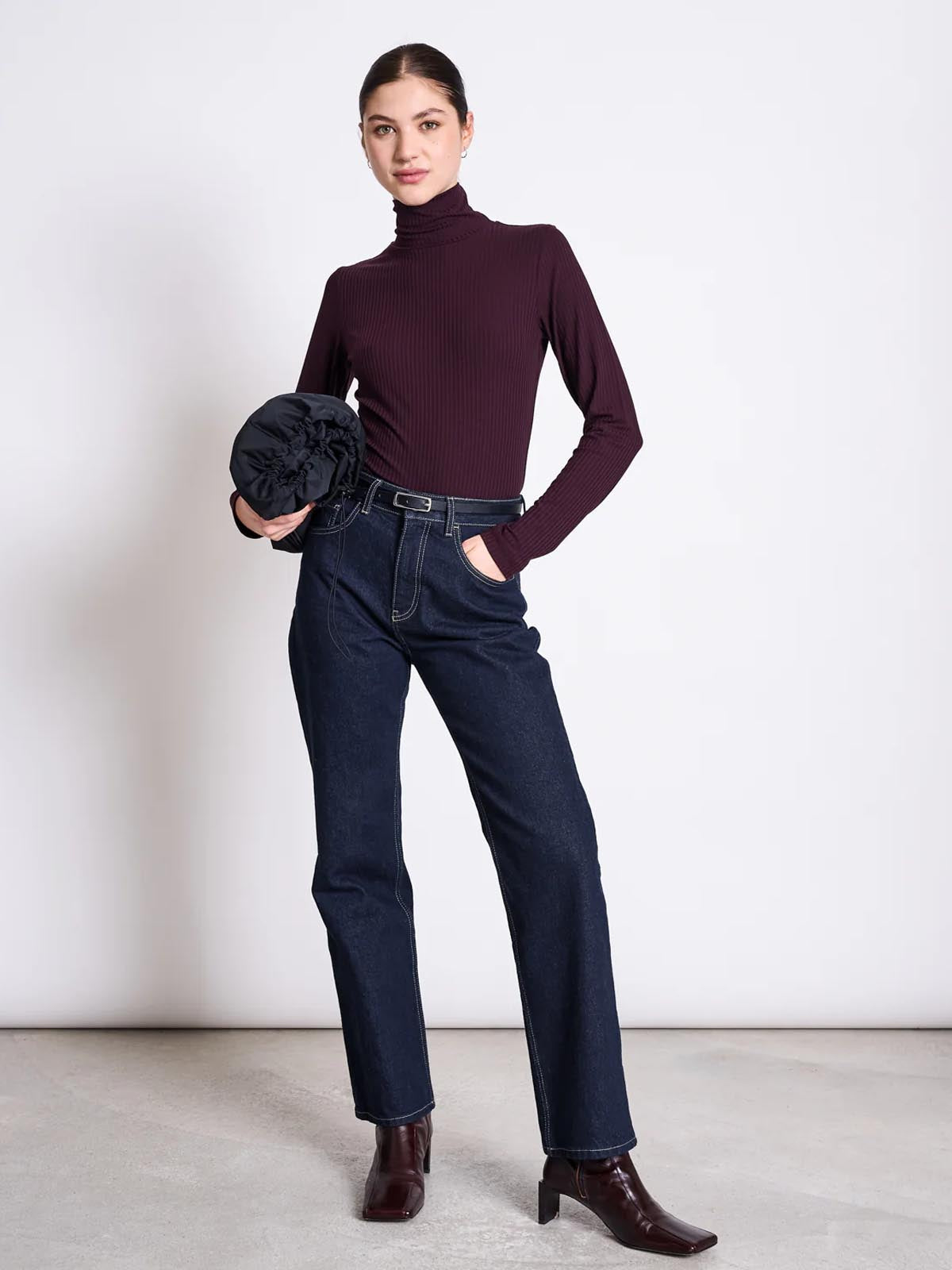 Jan 'n June Turtleneck Longsleeve Mio Cherry Lacquer