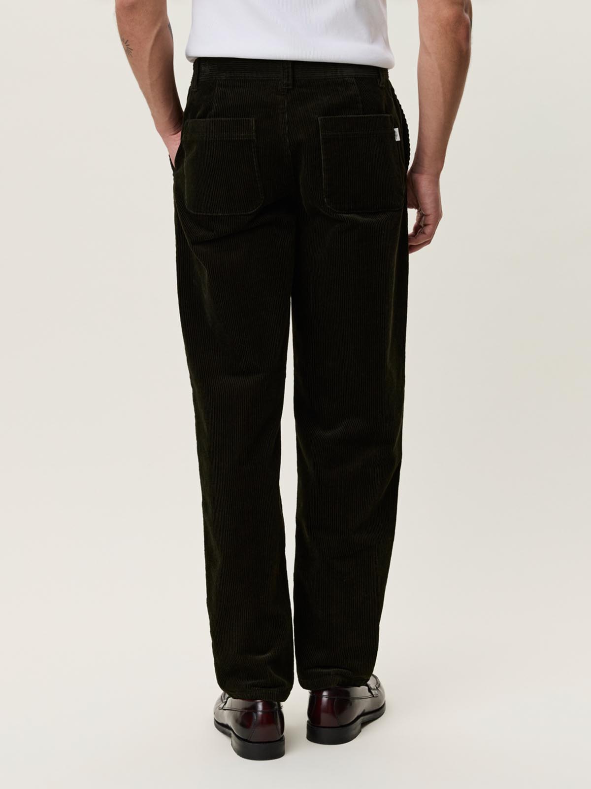 Les Deux Corduroy Tapered Pants Rosin Green L32