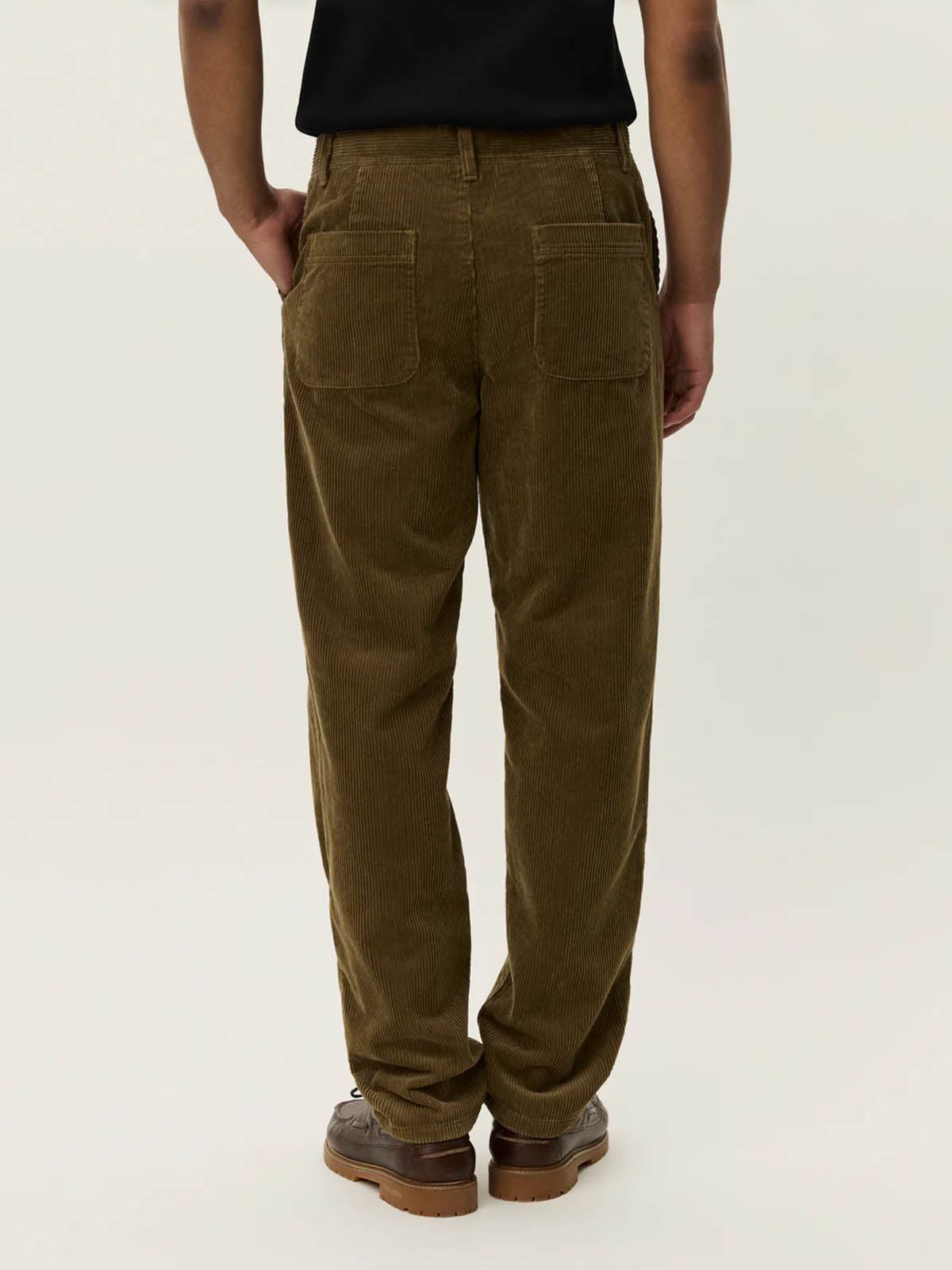 Les Deux Kody Corduroy Pant Military Olive L32