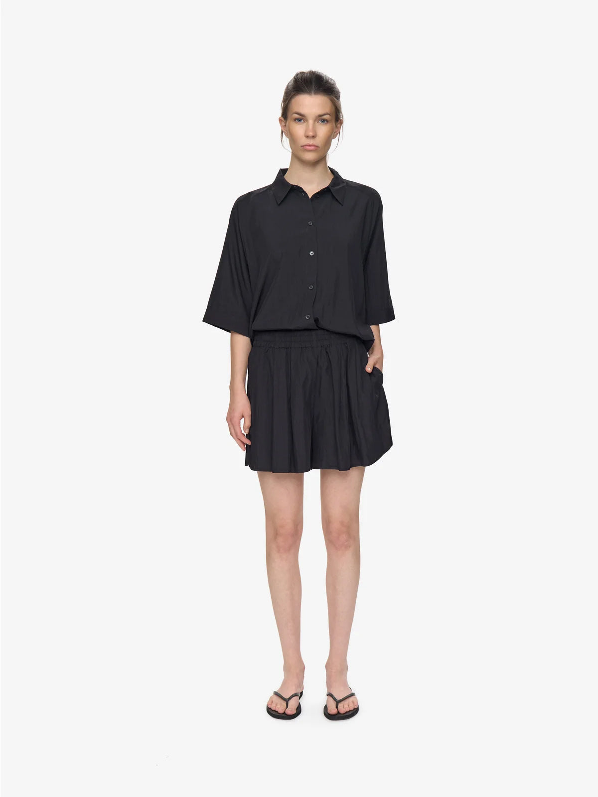Minimum Aimee Shorts Black