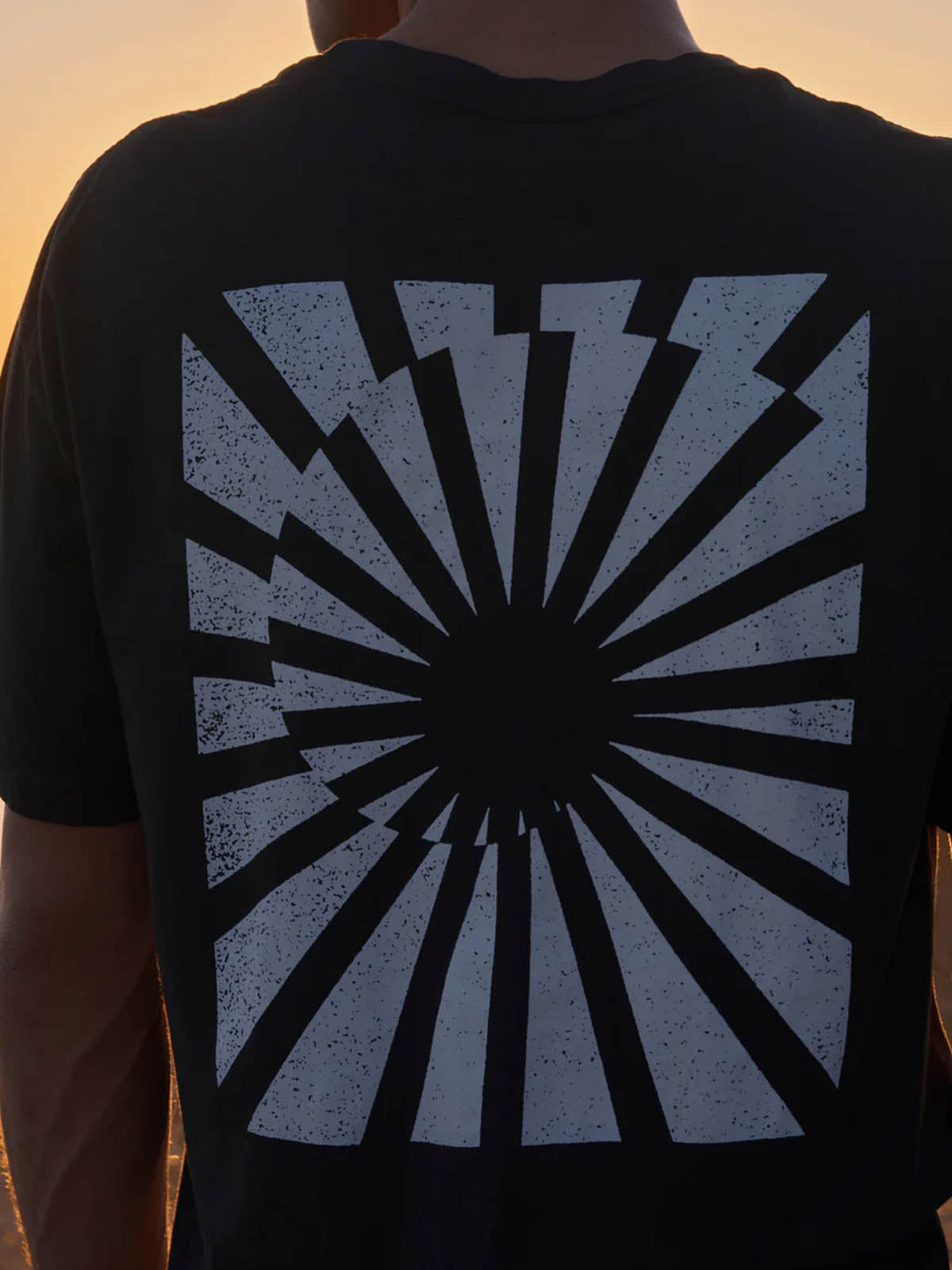 Mollusk Refraction Tee Faded Black