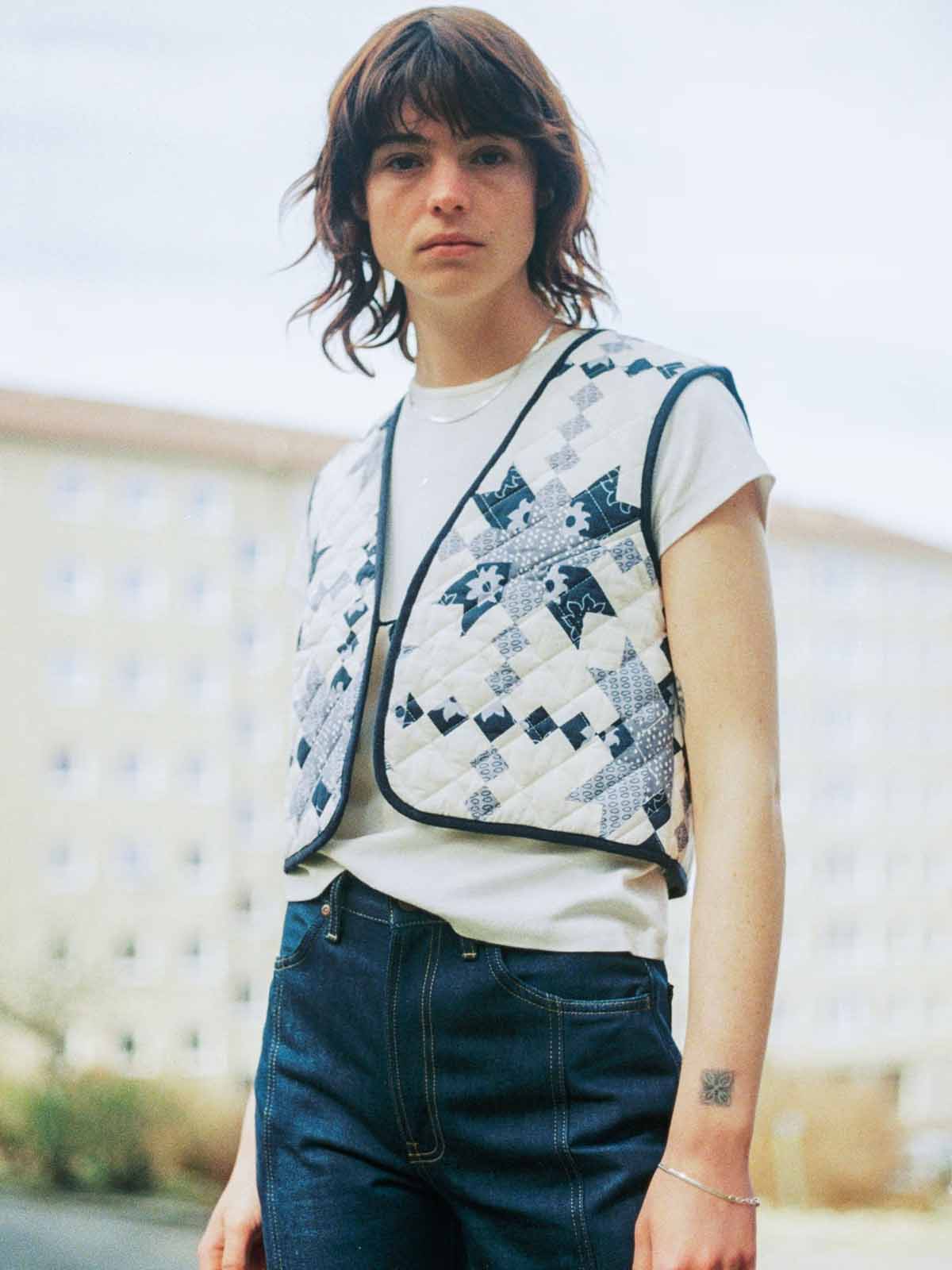 Nudie Jeans Co W's Lill Quilted Cotton Vest Offwhite/Blue